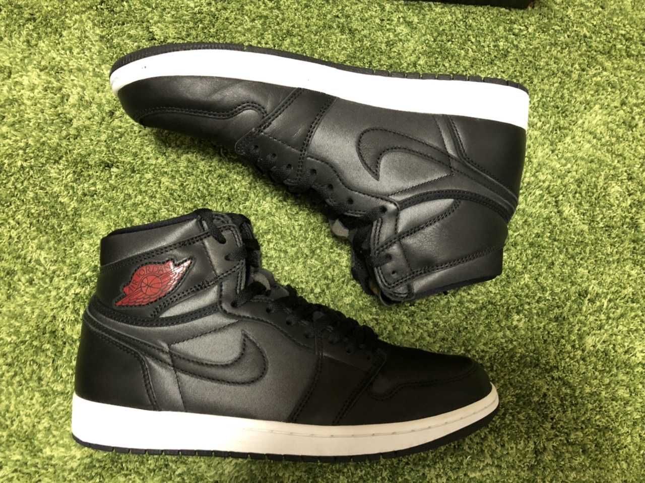 Nike Air Jordan 1 Retro High OG "Black/Metallic Silver/Gym Red"  
