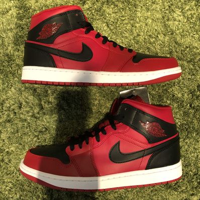 Nike Air Jordan 1 Mid "Reverse Bred"
