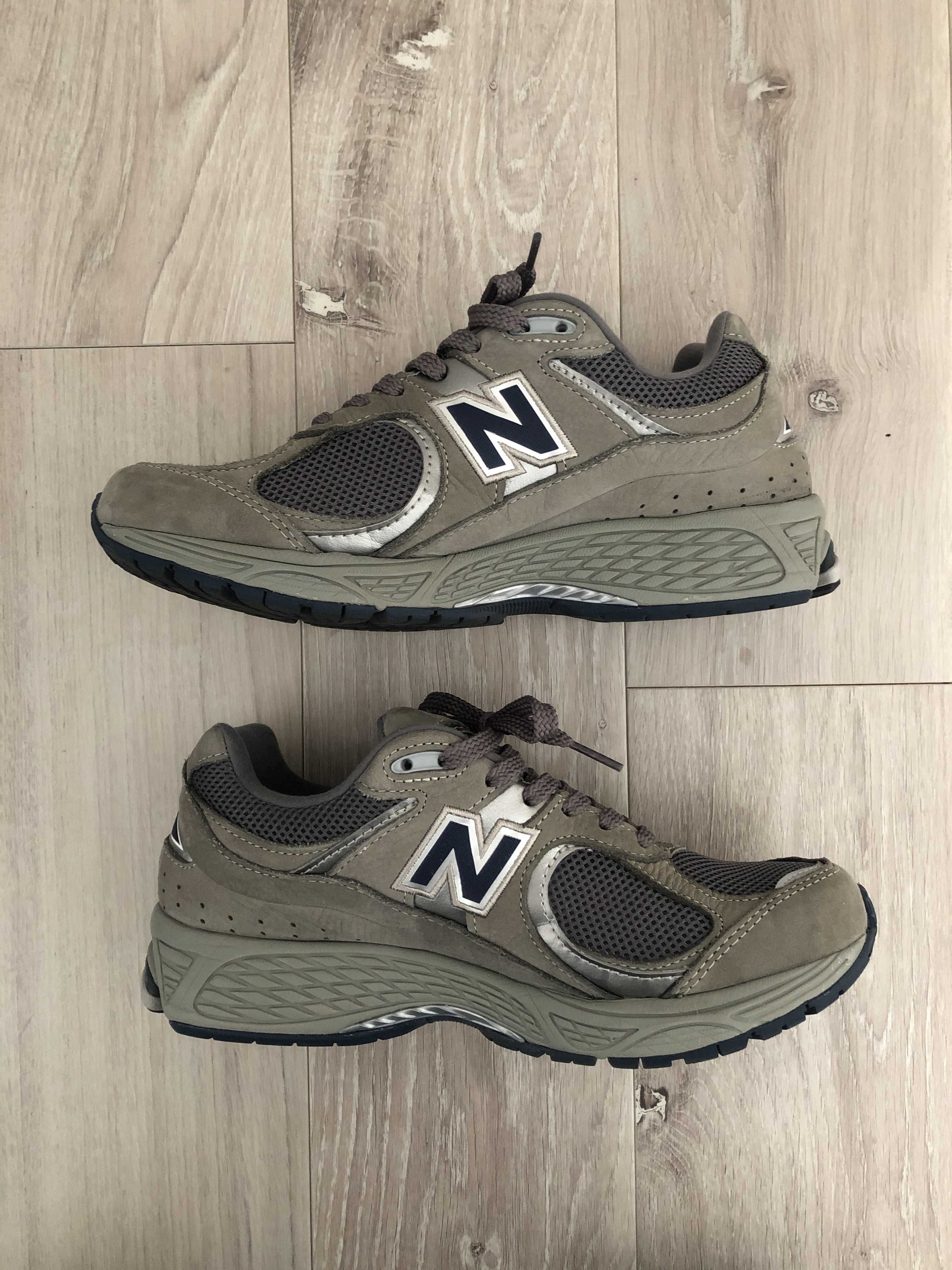 New Balance 2002R "Gray"