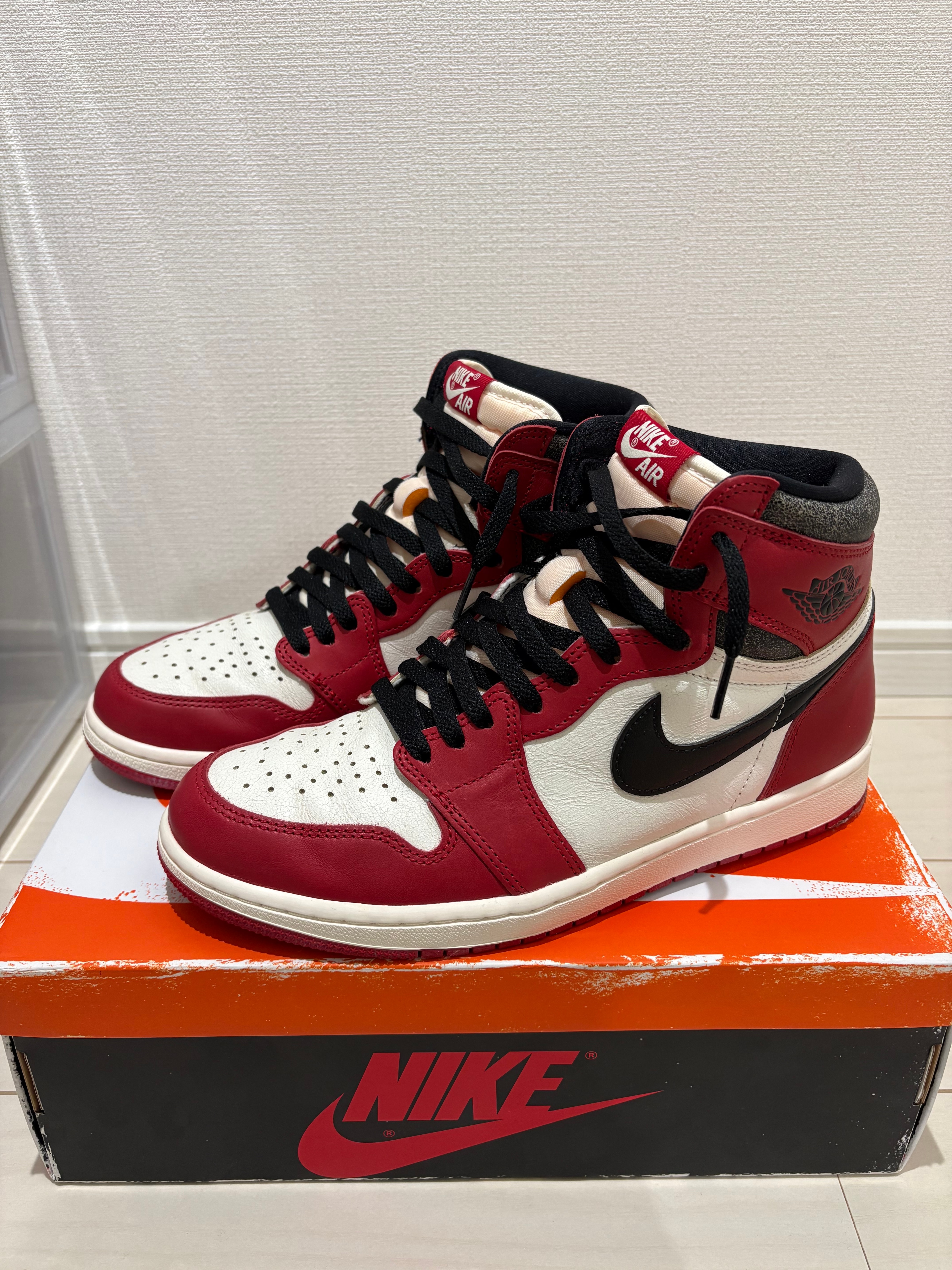 Nike Air Jordan 1 High OG "Lost & Found/Chicago"