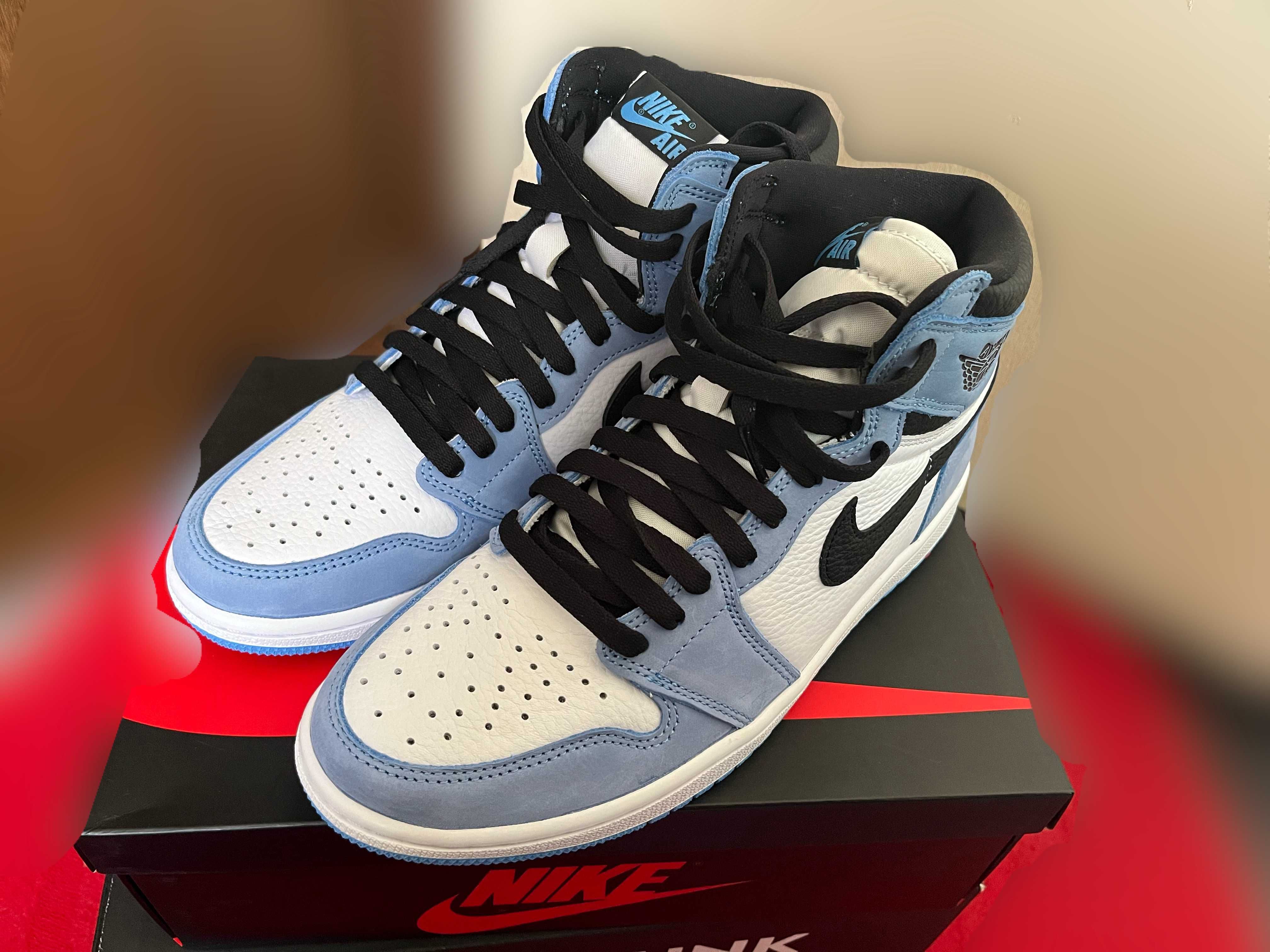 Nike Air Jordan 1 High OG "University Blue"