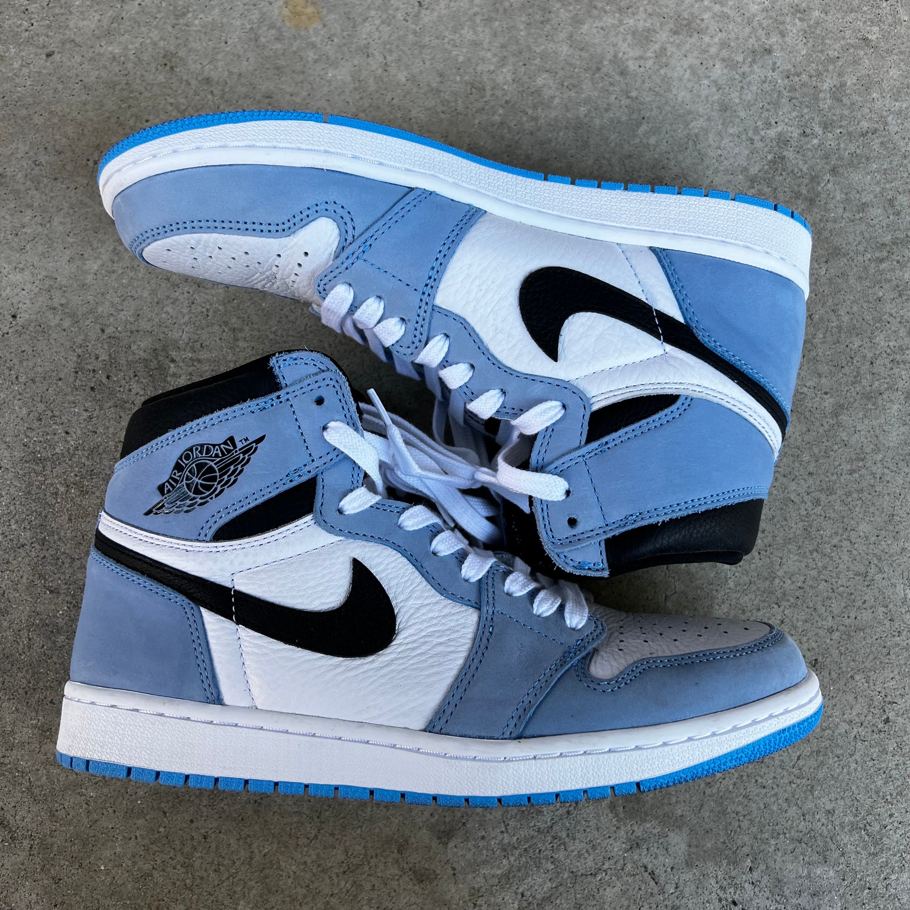 Nike Air Jordan 1 High OG "University Blue"