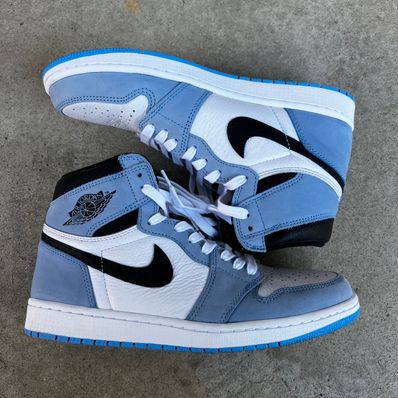 Nike Air Jordan 1 High OG "University Blue"