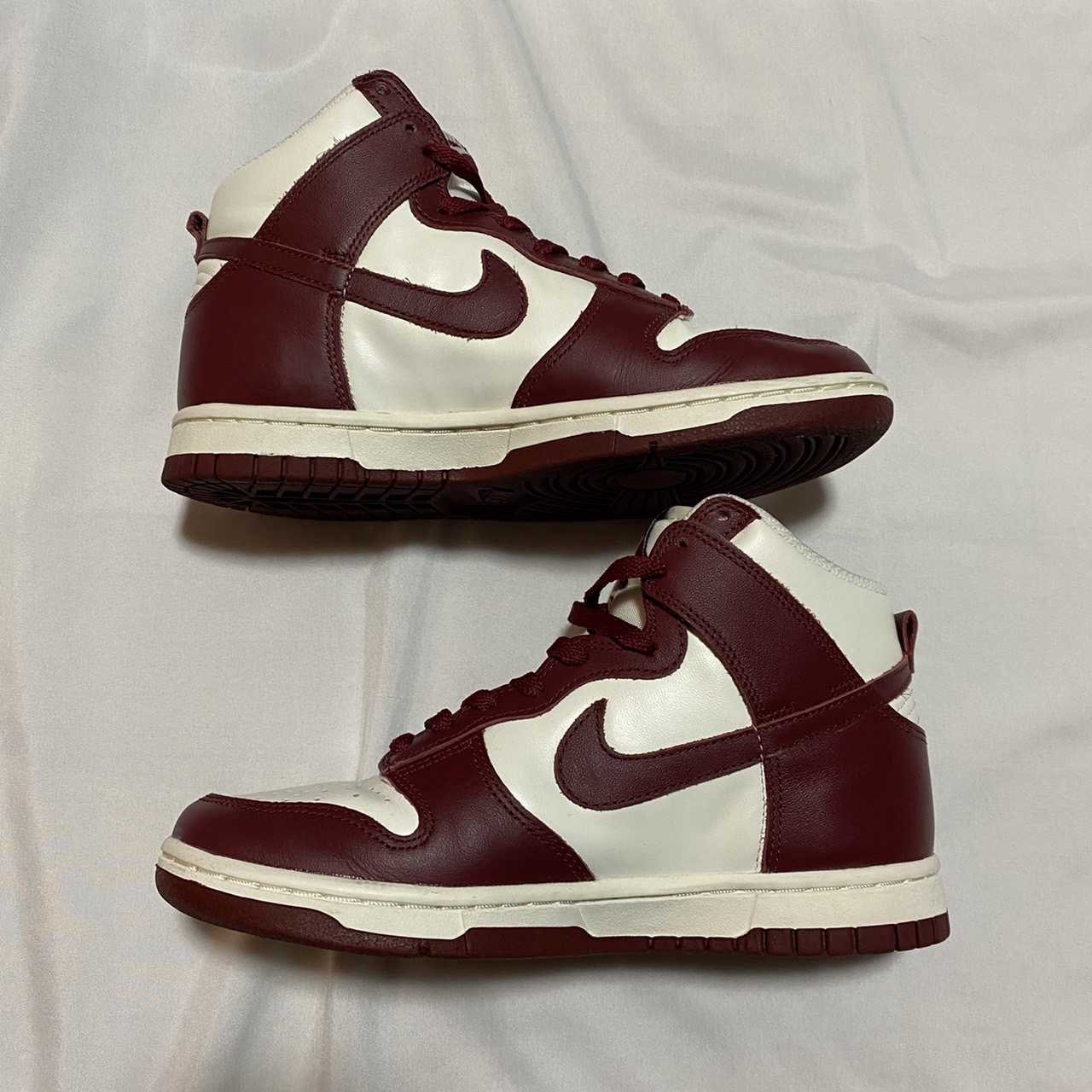 NIKE Women's DUNK HIGH "TEAM RED"