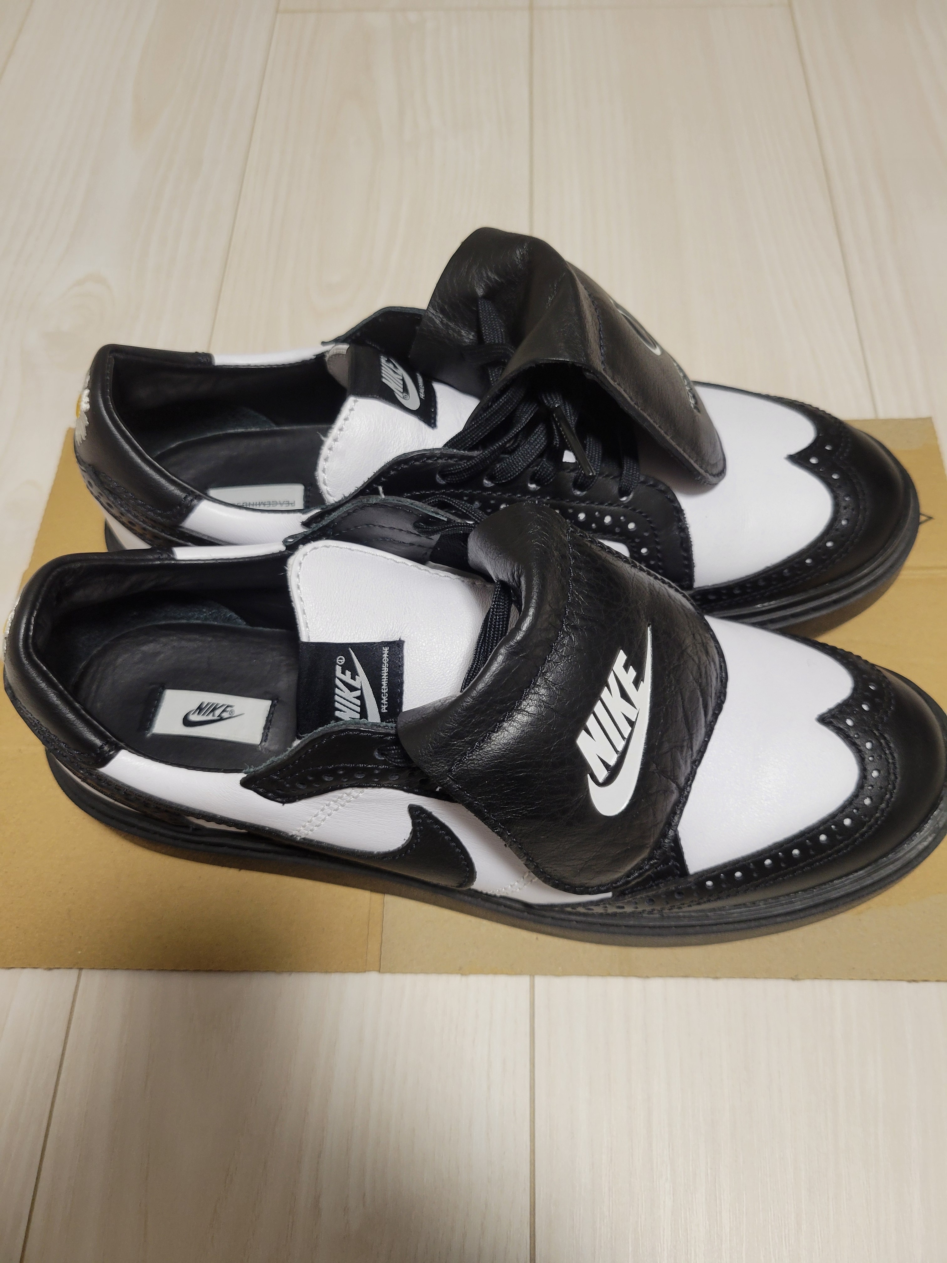 PEACEMINUSONE × Nike Kwondo 1 "Black and White" / G-DRAGON