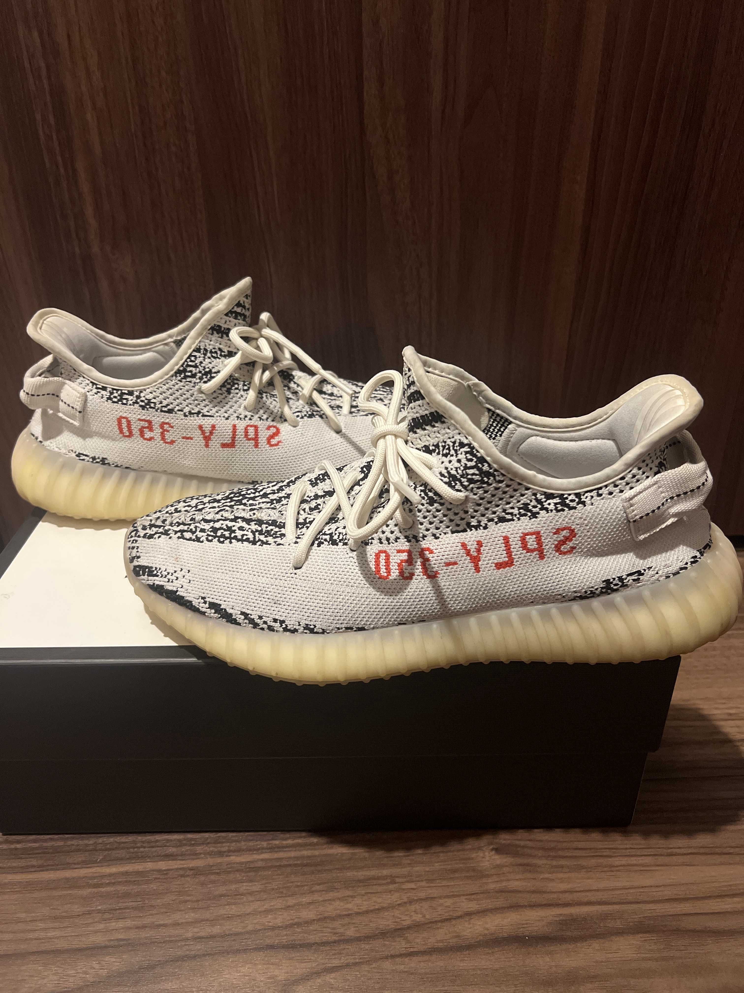 adidas YEEZY Boost 350 V2 "Zebra"
