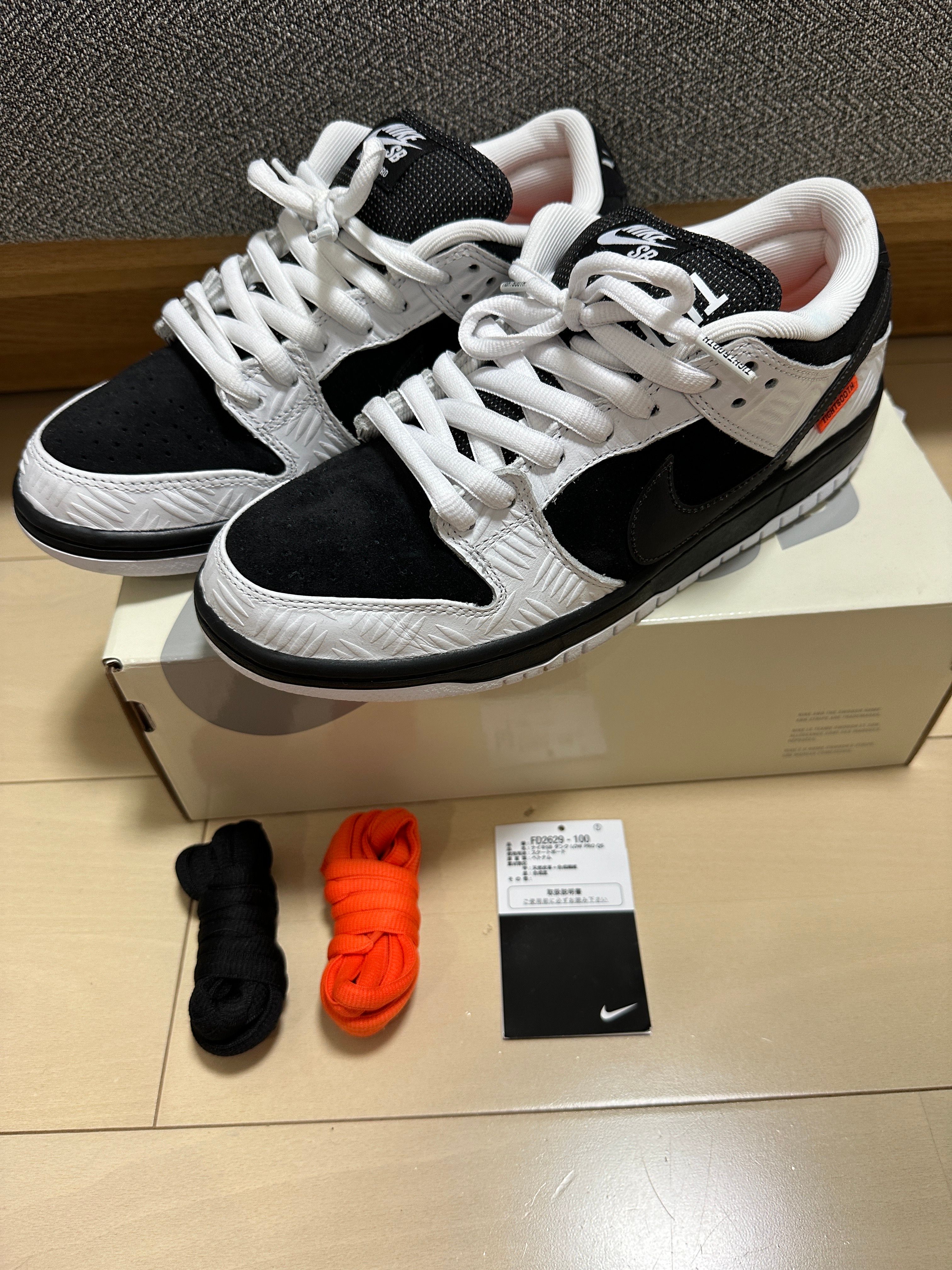 TIGHTBOOTH × Nike SB Dunk Low Pro QS "Black and White"