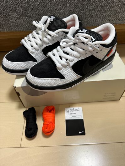 TIGHTBOOTH × Nike SB Dunk Low Pro QS "Black and White"