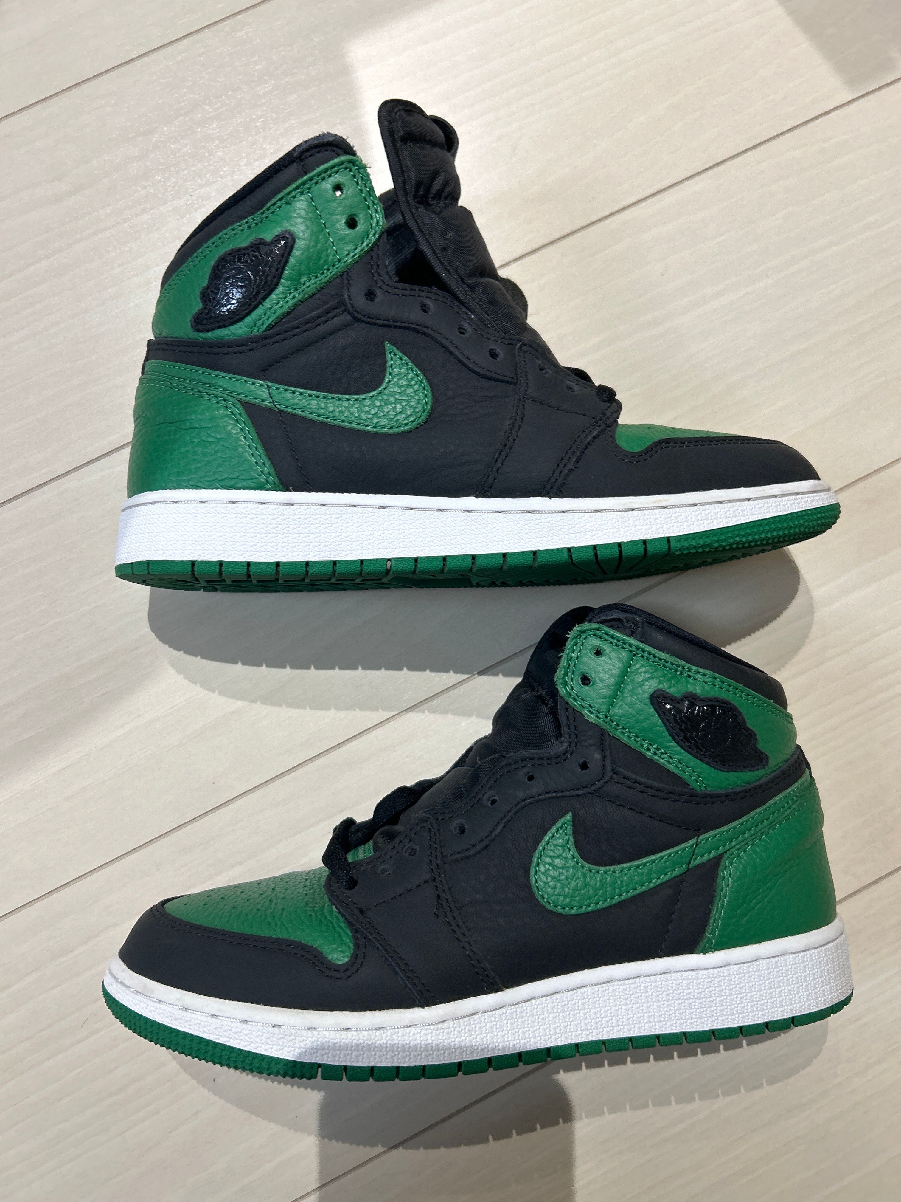 NIKE AIR JORDAN 1 RETRO HIGH OG GS "BLACK/PINE GREEN"
