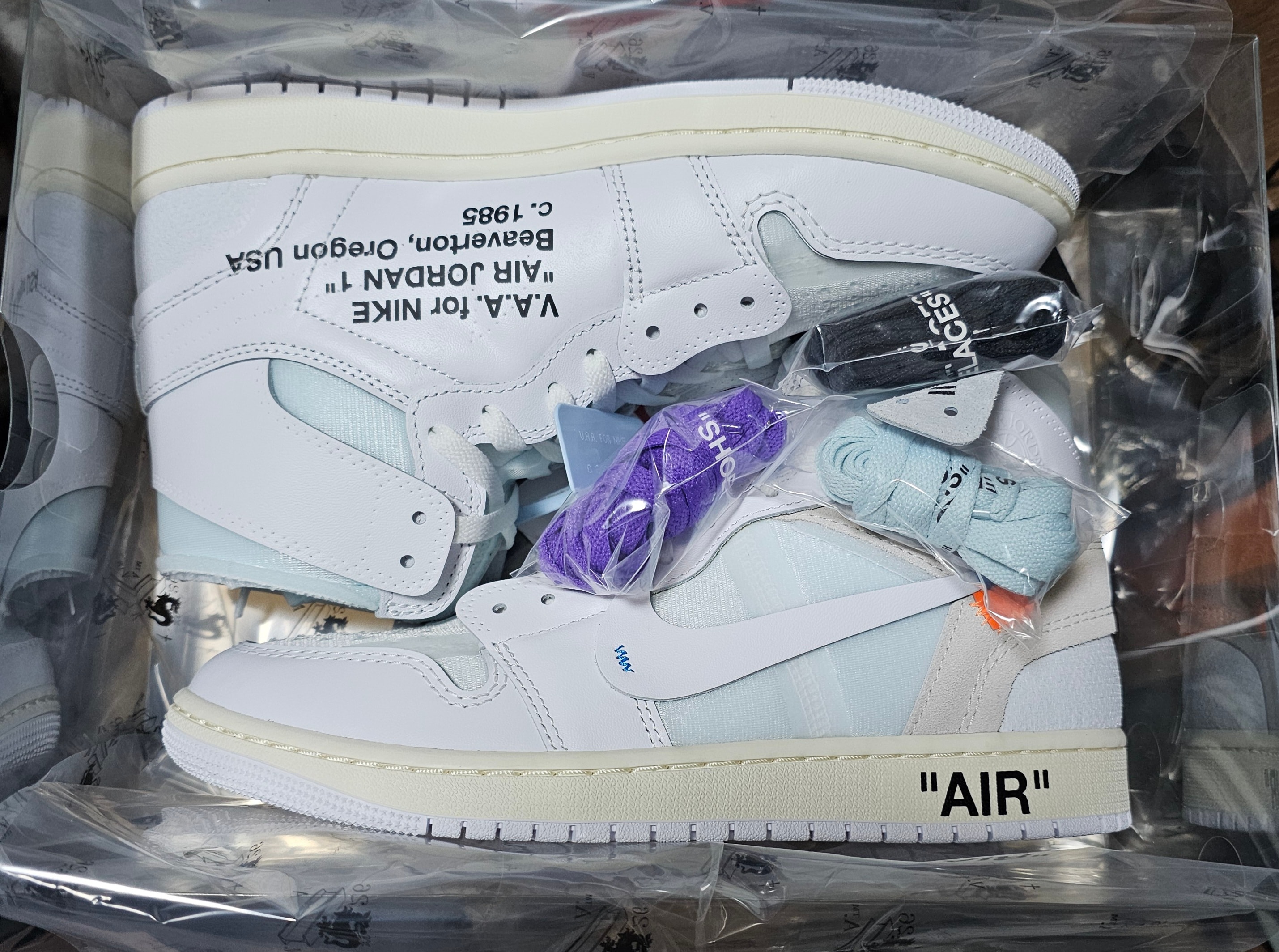 Virgil Abloh Archive (V.A.A.) × Nike Air Jordan 1 Retro High OG "Alaska"