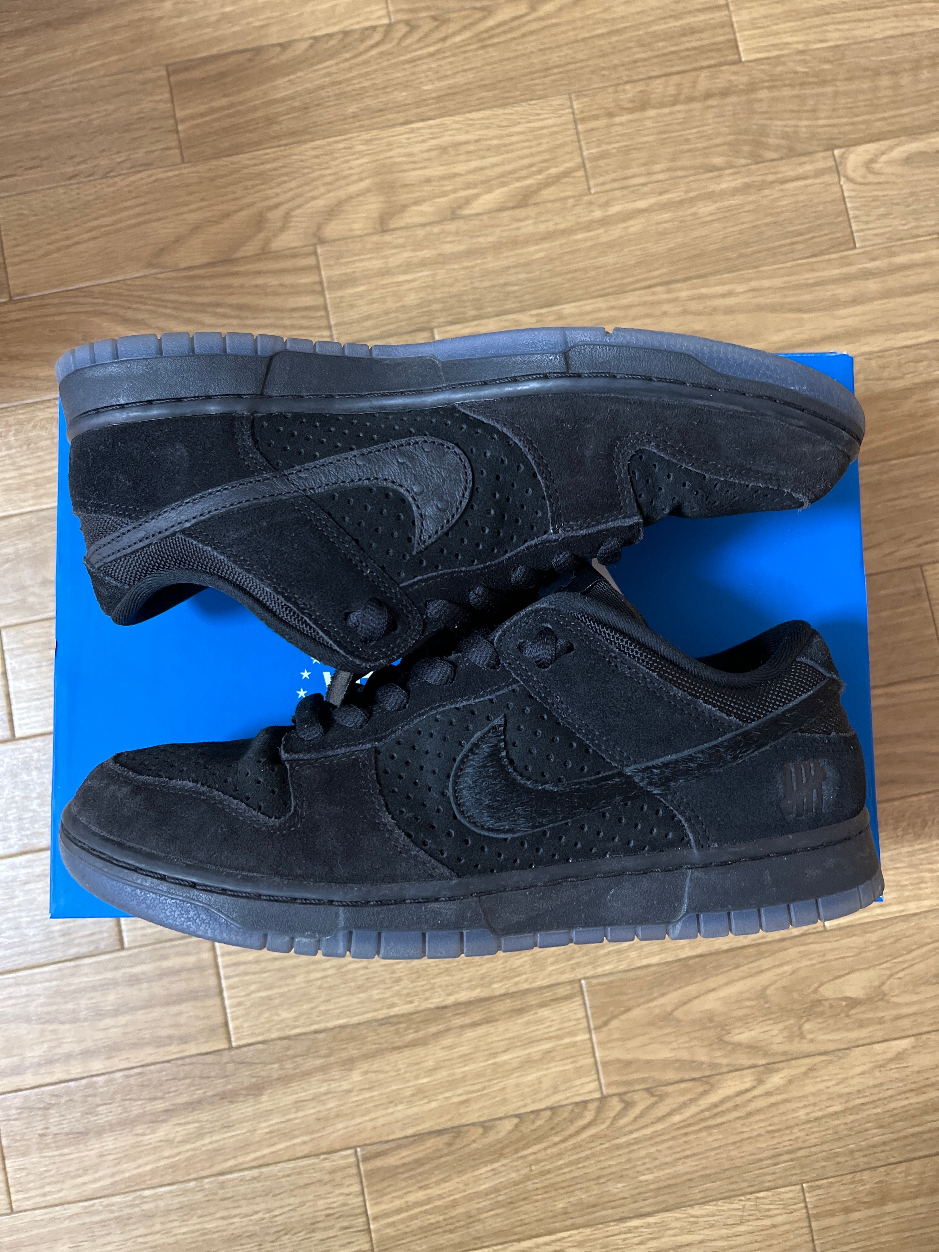 UNDEFEATED × Nike Dunk Low SP "5 ON IT"