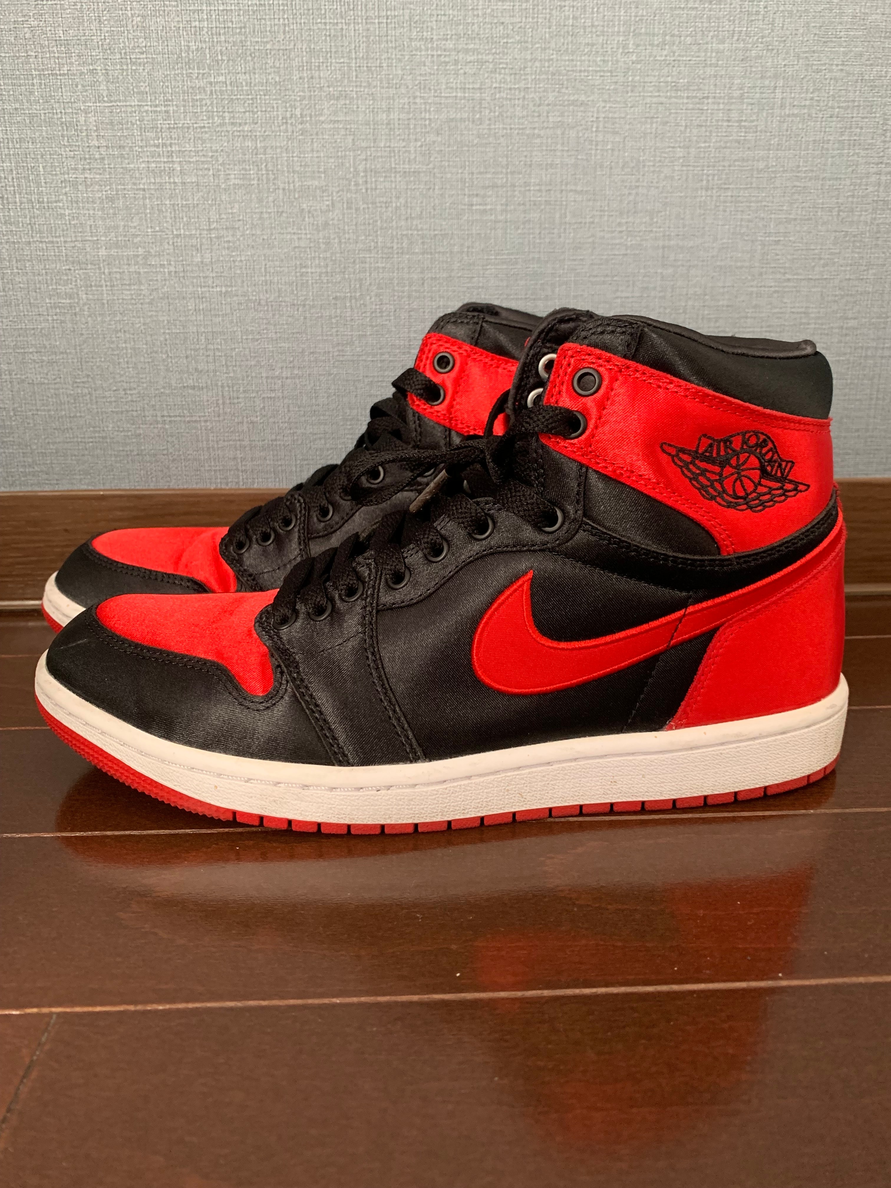 Nike Women's Air Jordan 1 Retro High OG "Satin Bred"