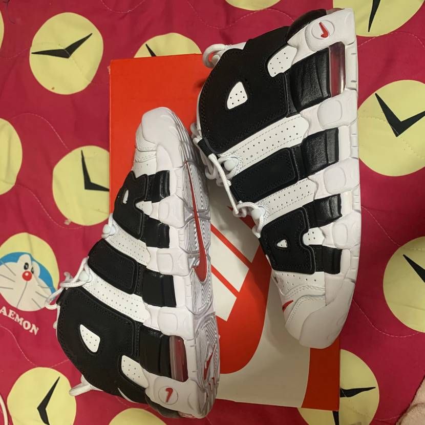 NIKE AIR MORE UPTEMPO "WHITE/BLACK/UNIVERSITY RED"(2020)