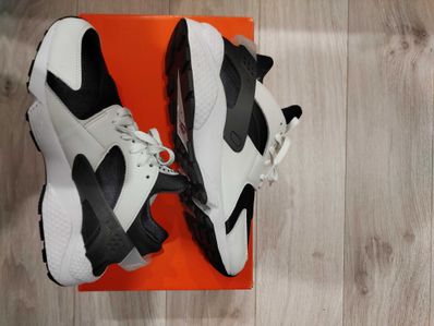 Nike Air Huarache "Black/White"