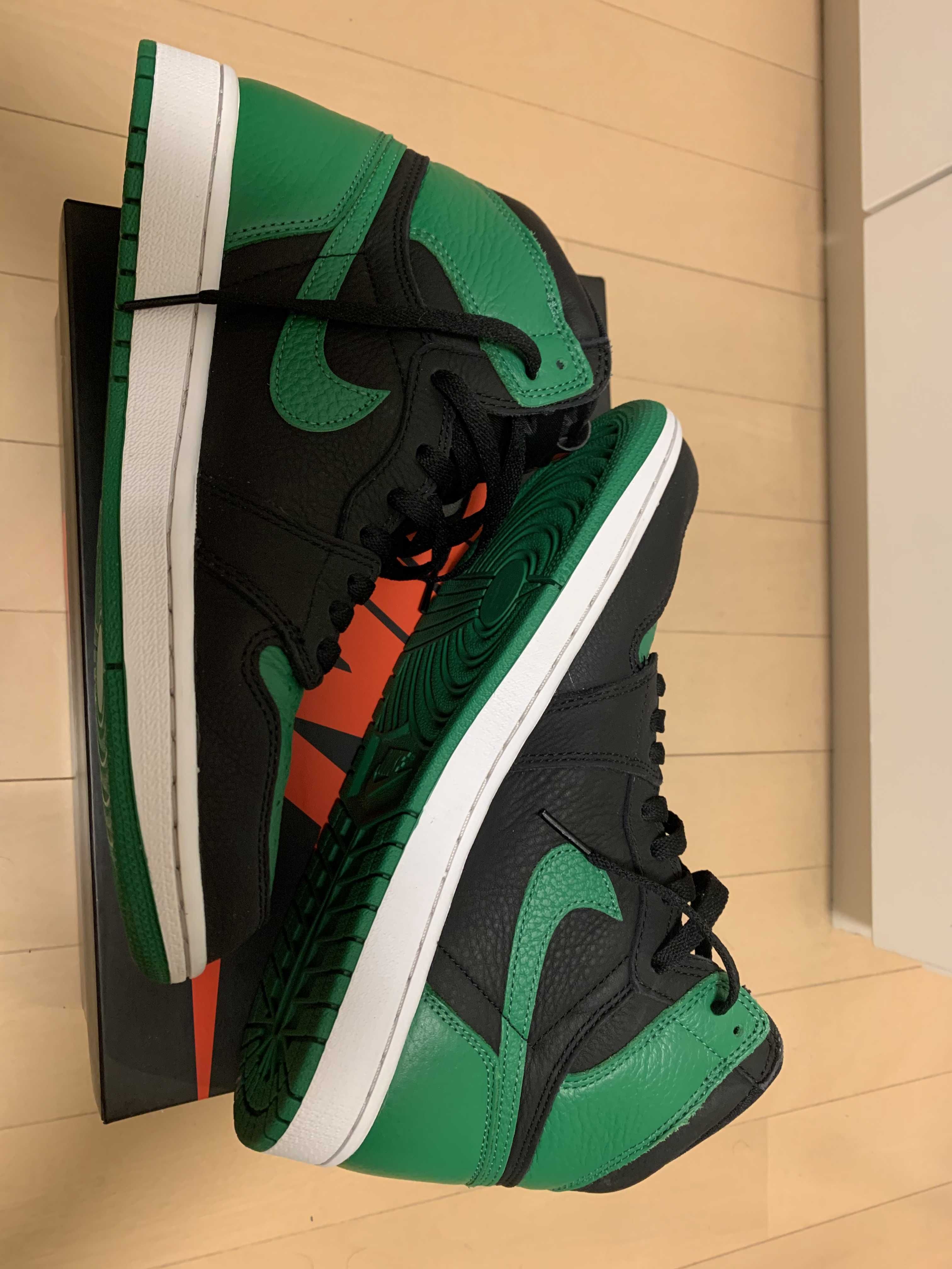 Nike Air Jordan 1 Retro High OG "Black/Pine Green" (2020)      