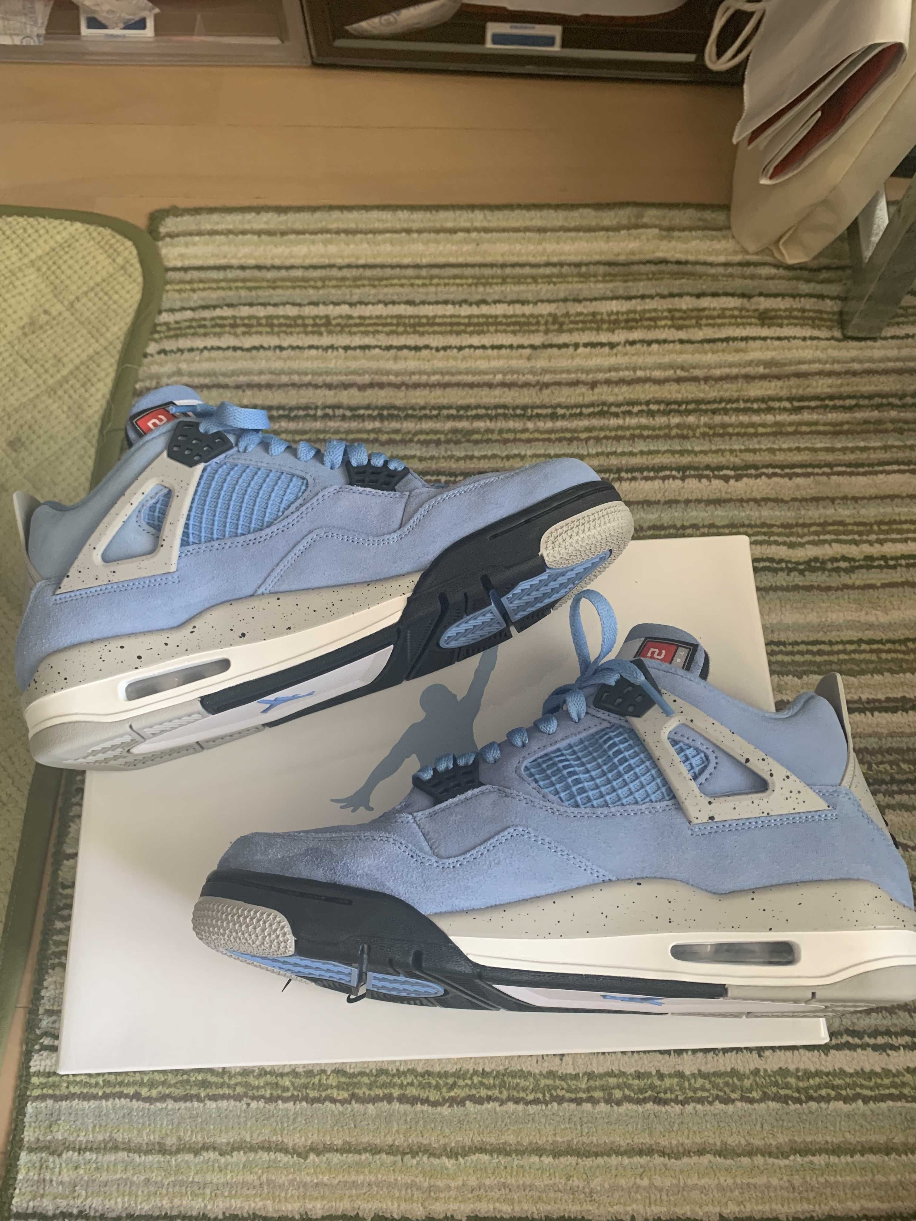 Nike Air Jordan 4 "University Blue"