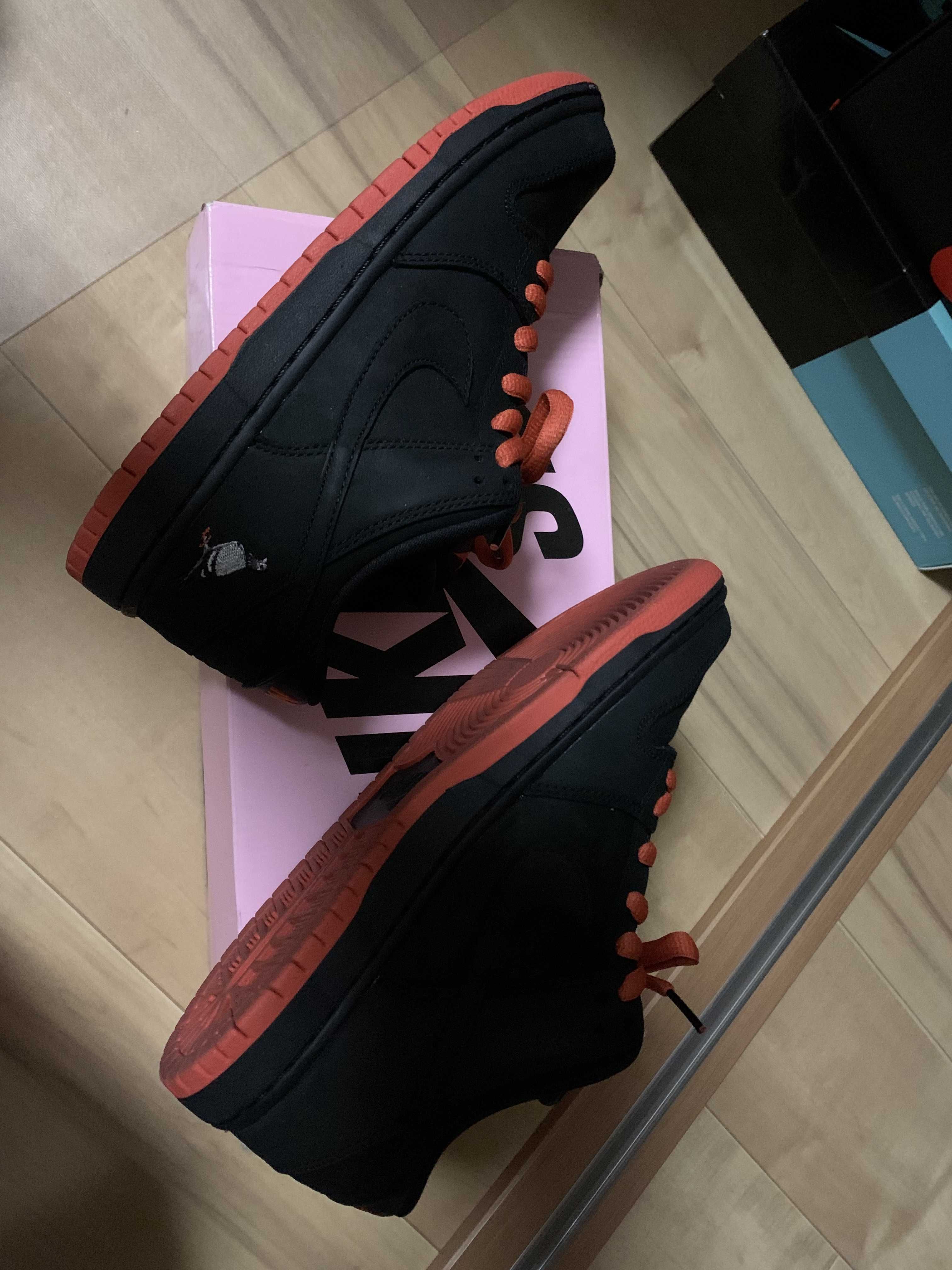 Nike SB Dunk Low TRD QS "Black Pigeon"