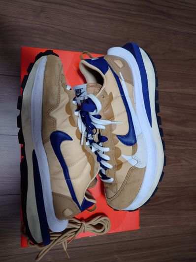 Sacai × Nike Vapor Waffle "Sesame And Blue Void"