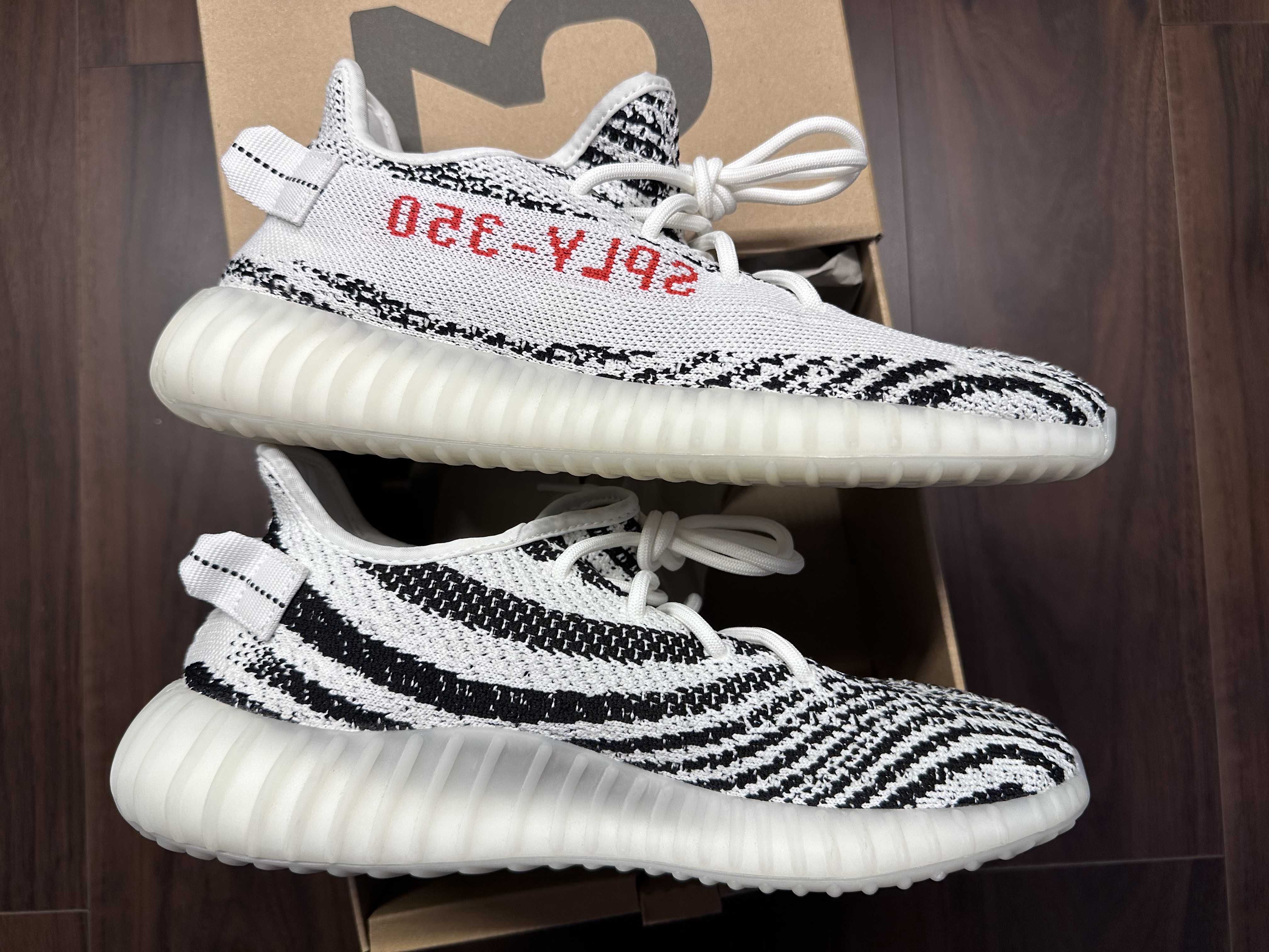 adidas YEEZY Boost 350 V2 "Zebra"