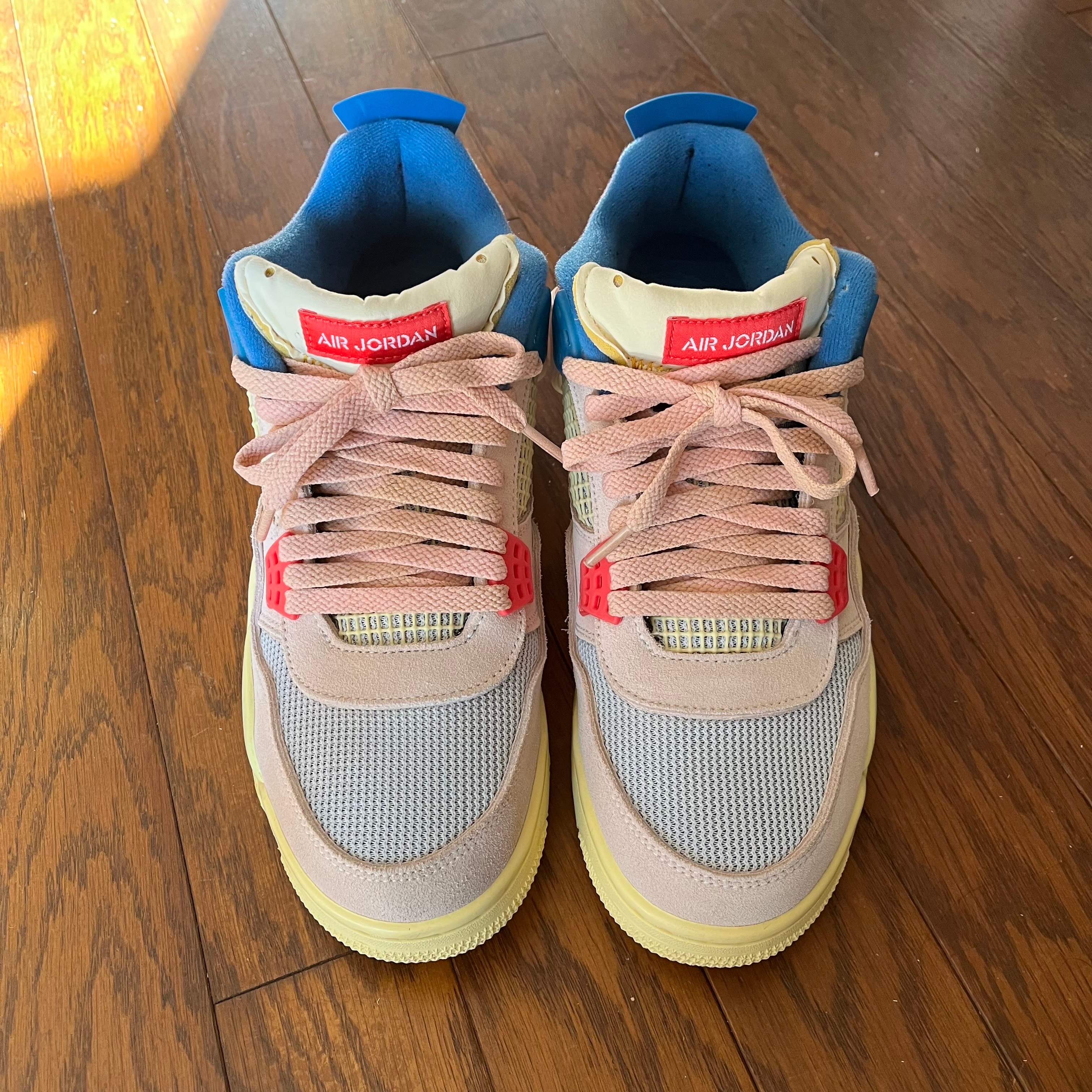 UNION × Nike Air Jordan 4 SP "Guava Ice/Light Fusion Red"