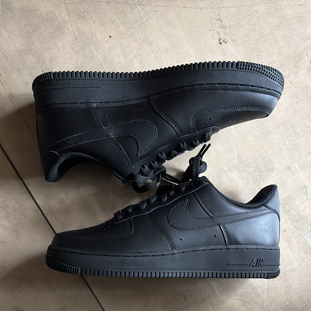 Nike Air Force 1 Low '07 "Black/Black"