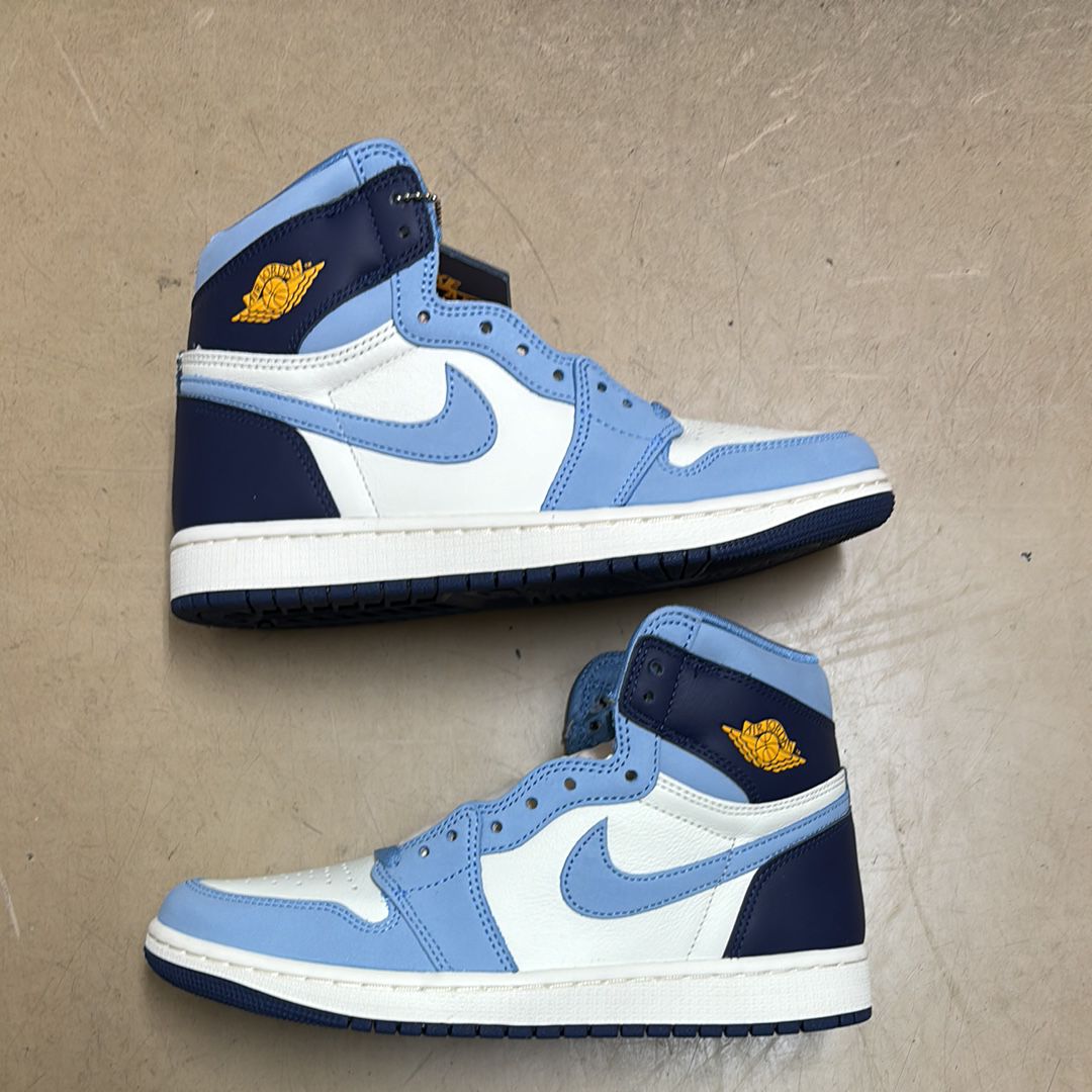 Nike Women's Air Jordan 1 Retro High OG "First in Flight"
