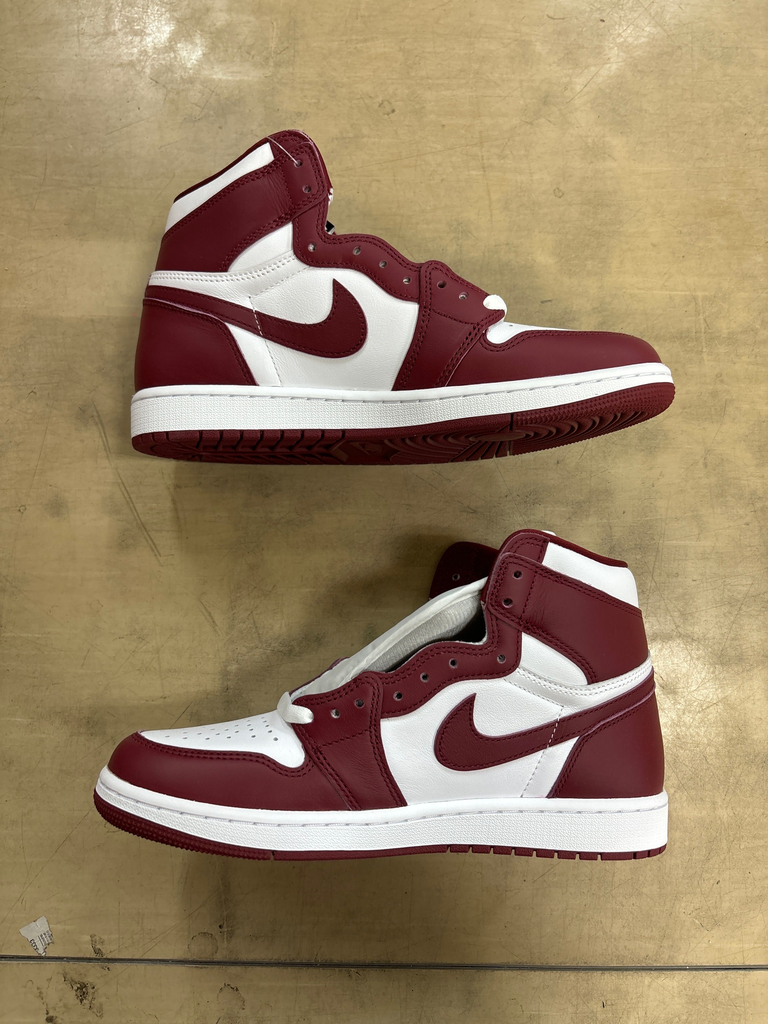 Nike Air Jordan 1 Retro High OG "Artisanal Red"