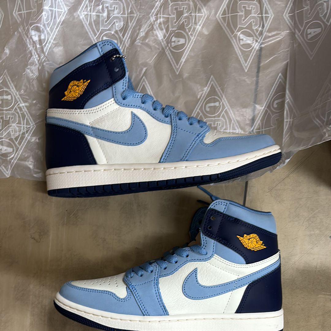 Nike Women's Air Jordan 1 Retro High OG "First in Flight"