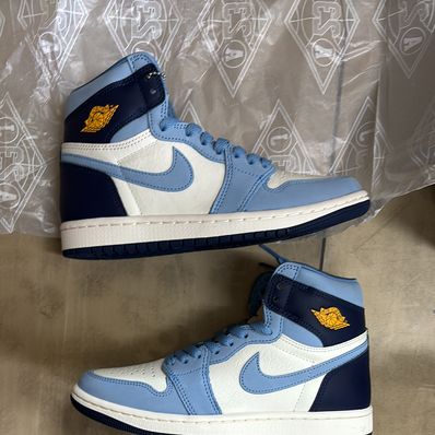 Nike Women's Air Jordan 1 Retro High OG "First in Flight"