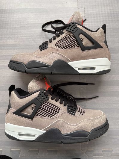 Nike Air Jordan 4 "Taupe Haze"