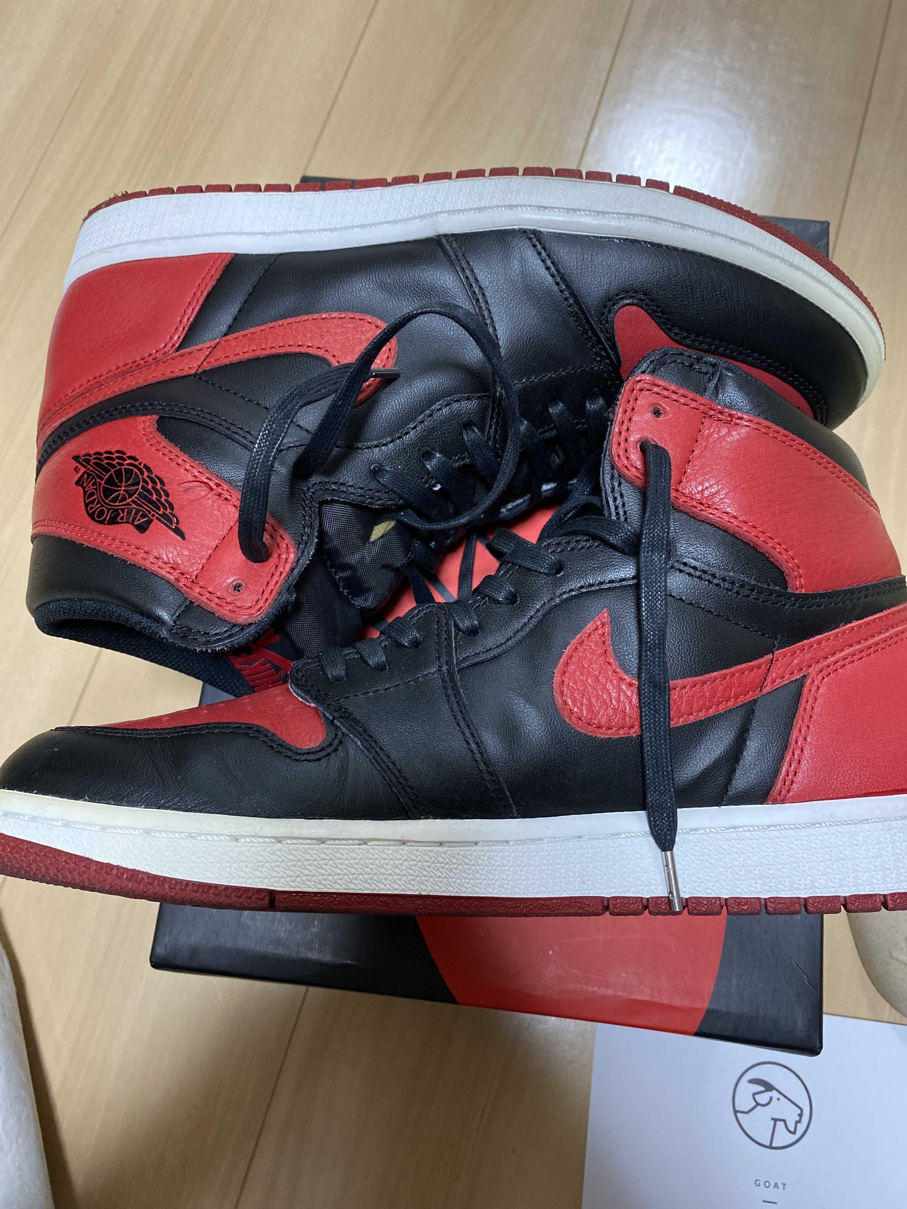 Nike Air Jordan 1 Retro High OG "Bred/Banned" (2016)