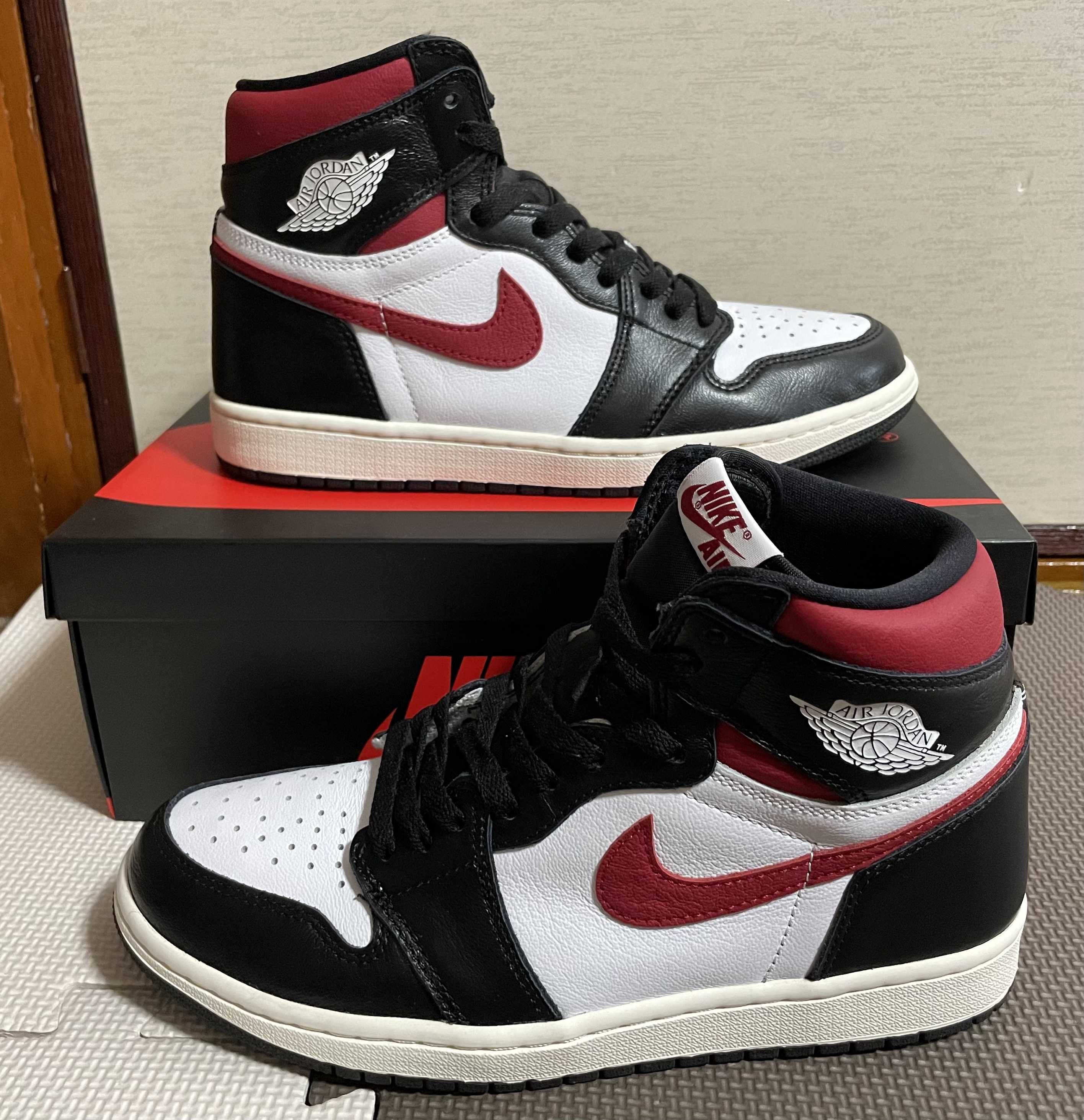 Nike Air Jordan 1 Retro High "Black/White/Sail/Gym Red"    