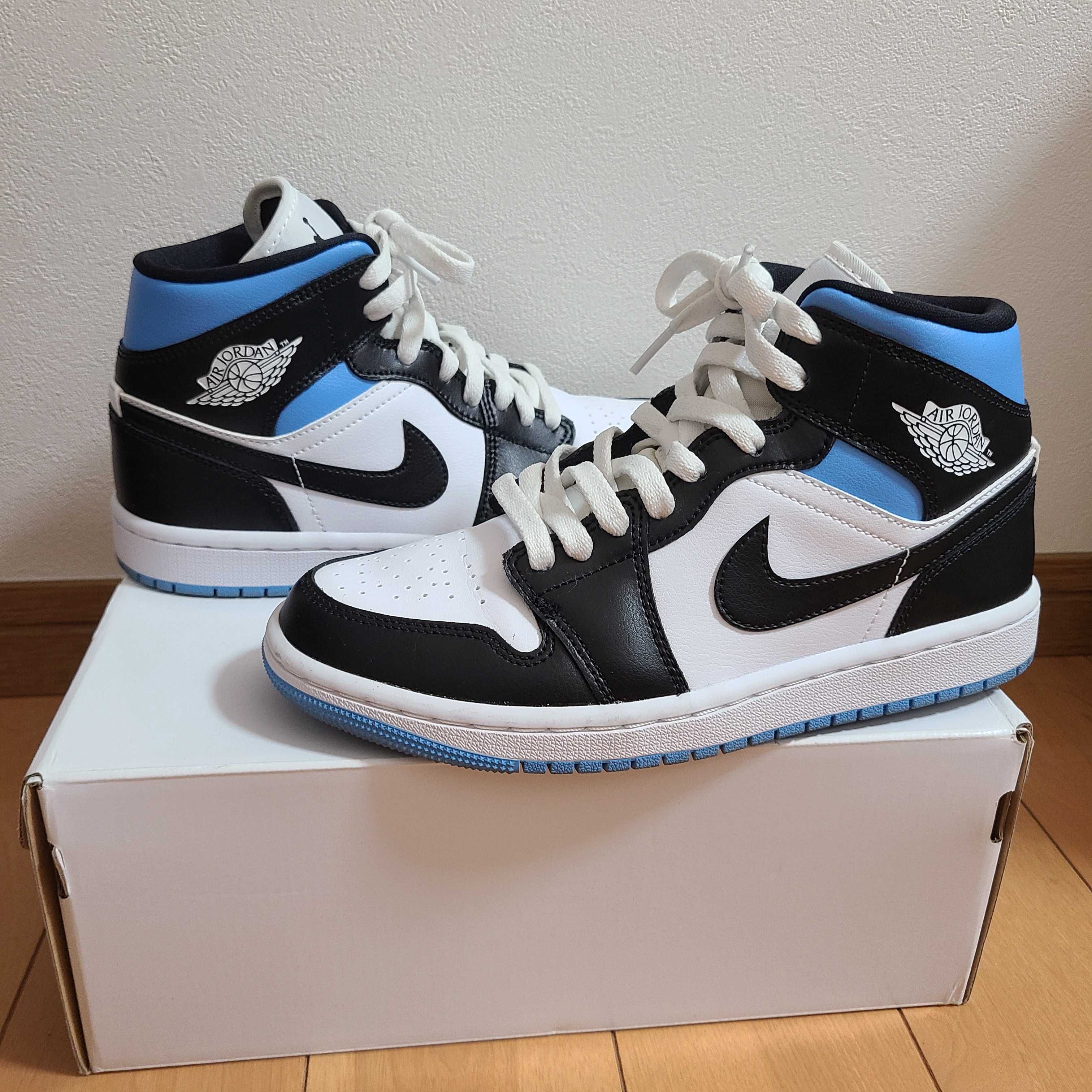 Nike Women's Air Jordan 1 Mid "Black/University Blue"