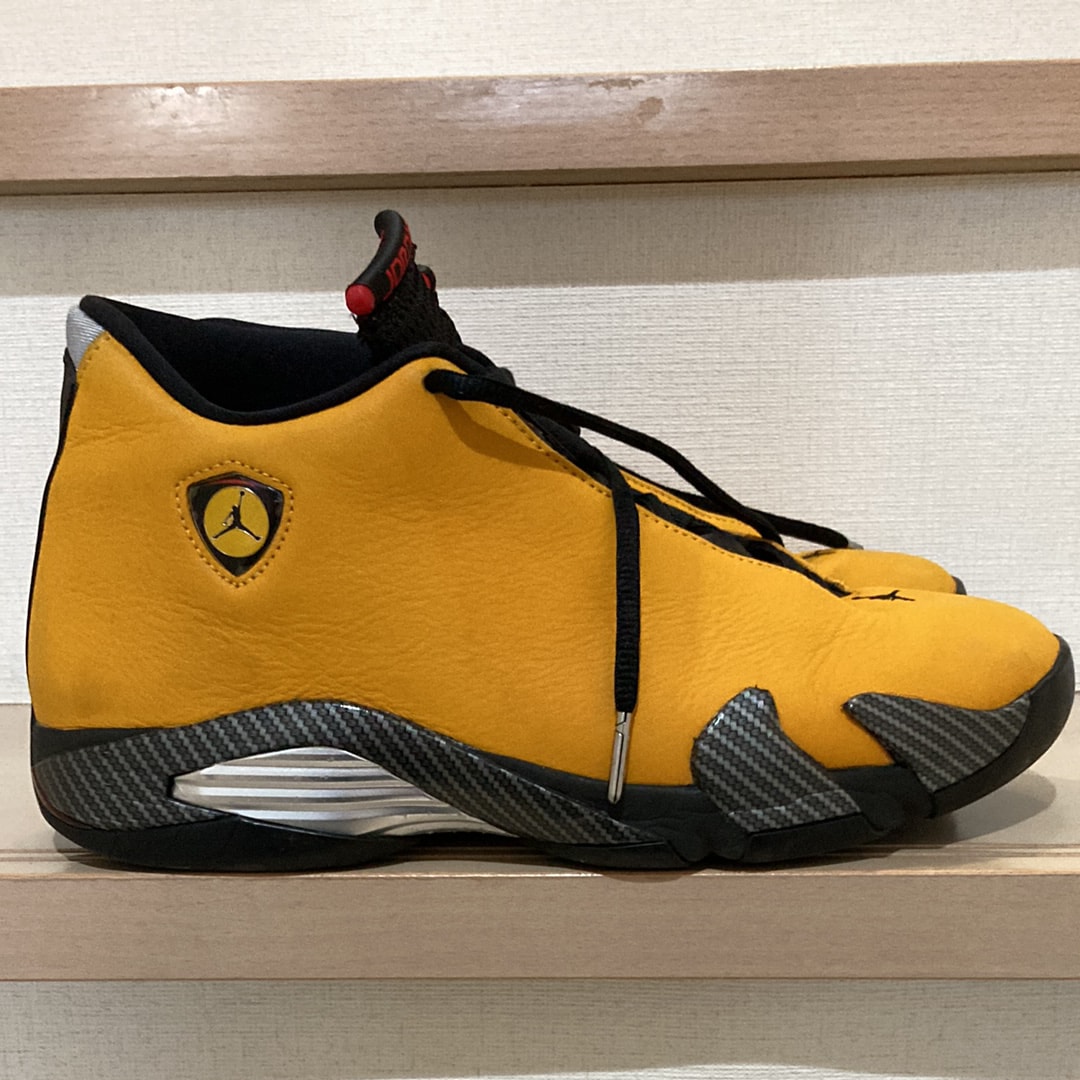 ナイキ エアジョーダン14 "イエローフェラーリ"