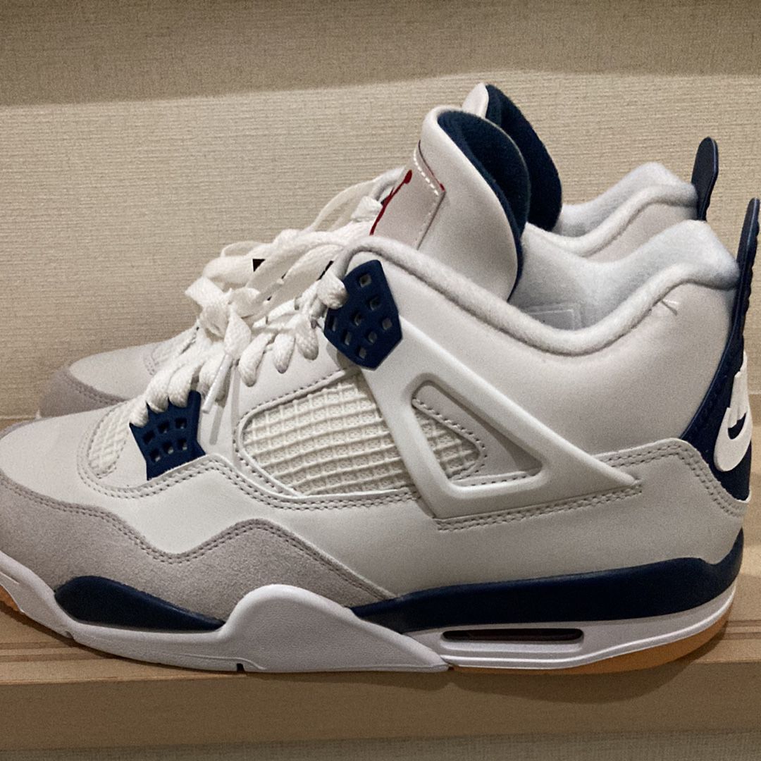 Nike SB Air Jordan 4 Retro SP "Summit White/Navy"