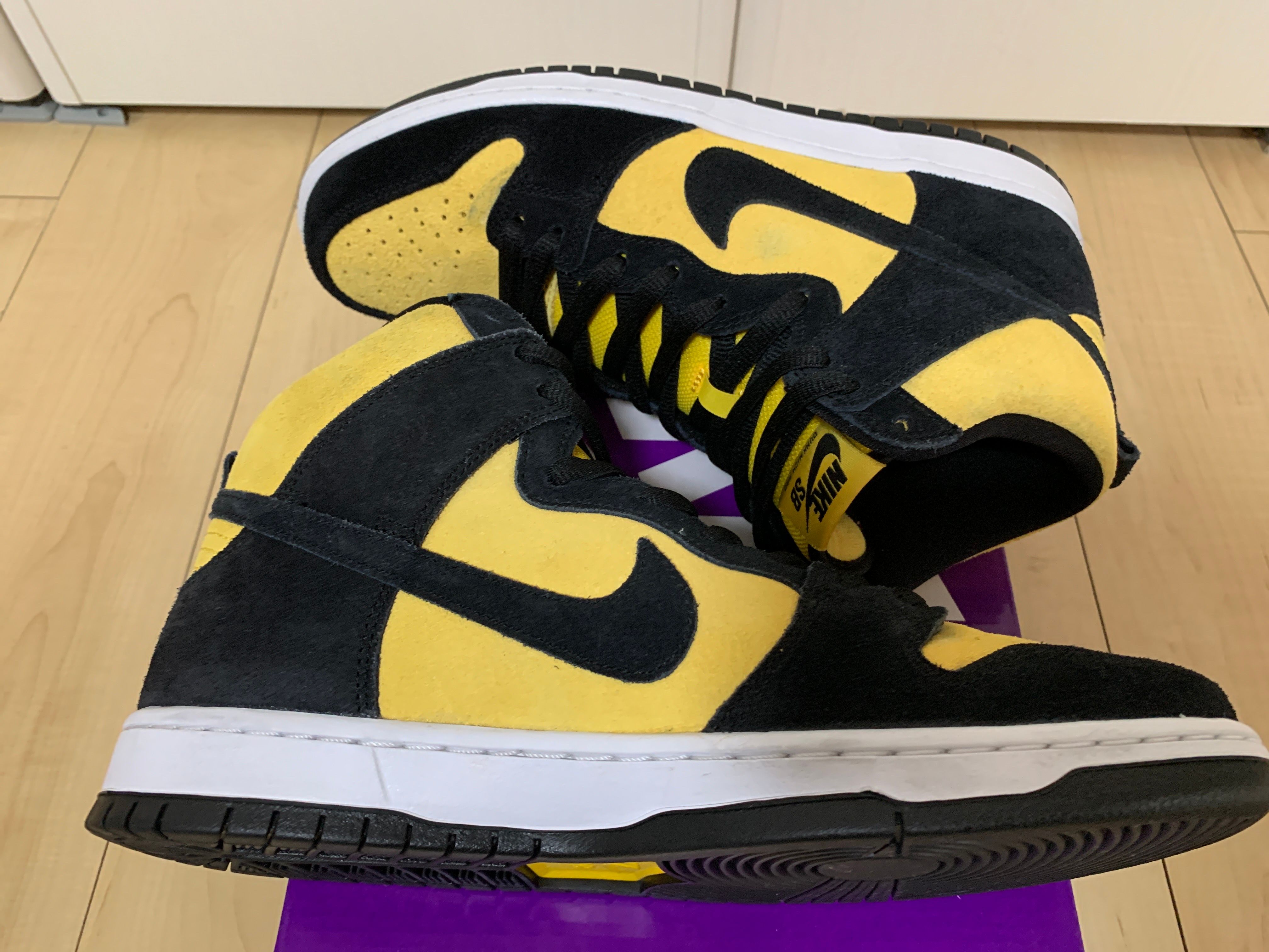 NIKE SB DUNK HIGH "MAIZE AND BLACK"