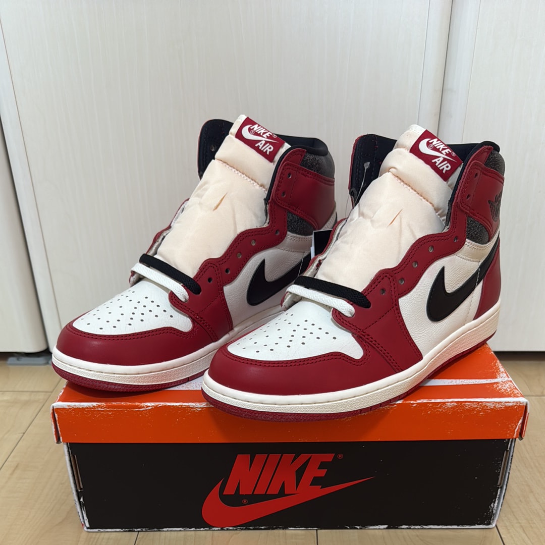 Nike Air Jordan 1 High OG "Lost & Found/Chicago"