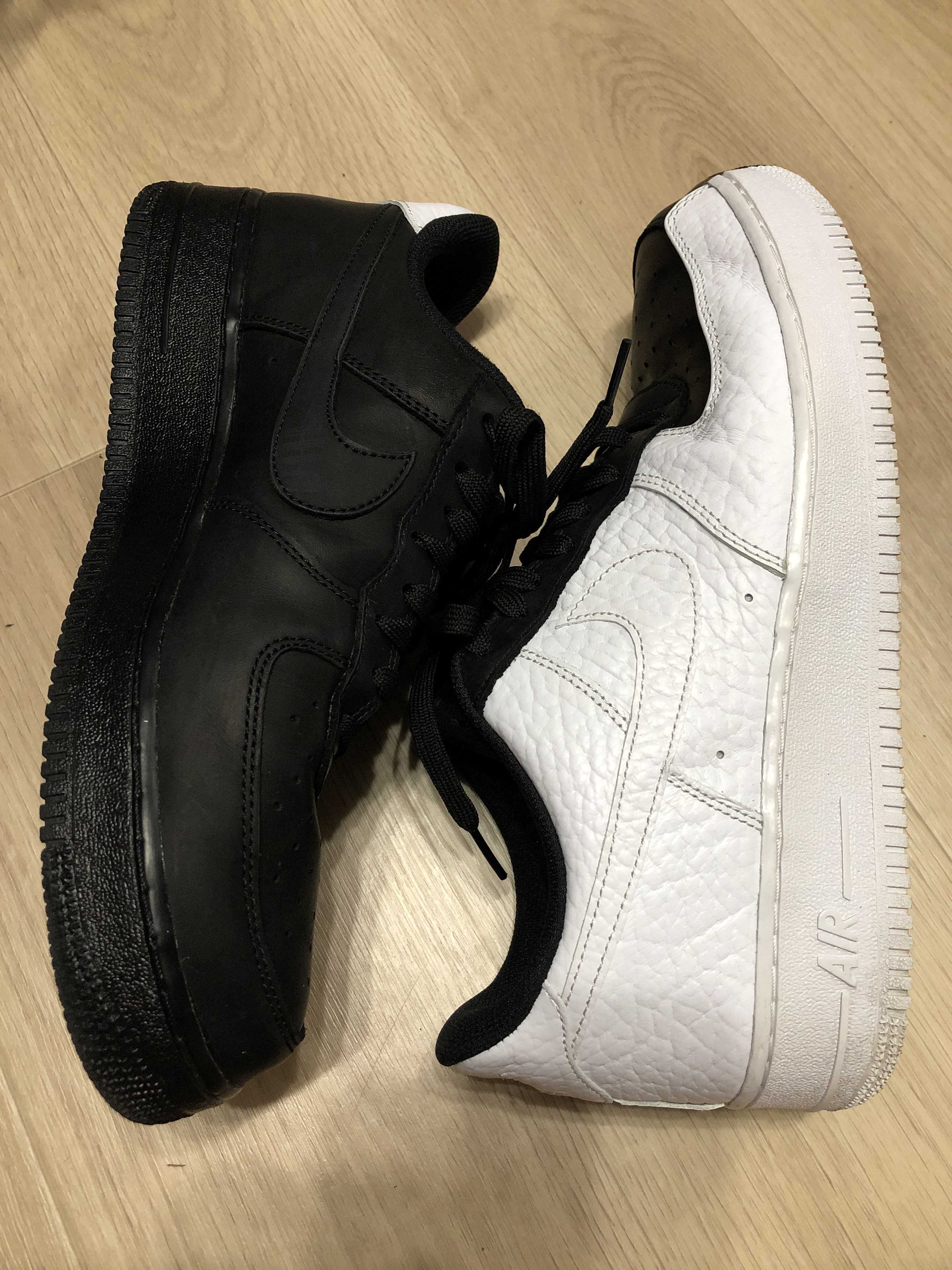 Nike Air Force 1 Low "Split White Black"