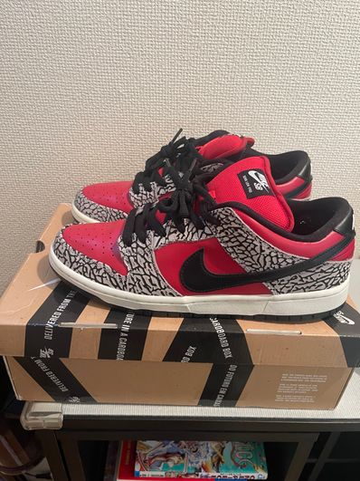 Supreme × Nike SB Dunk Low "Red Cement"(2012)
