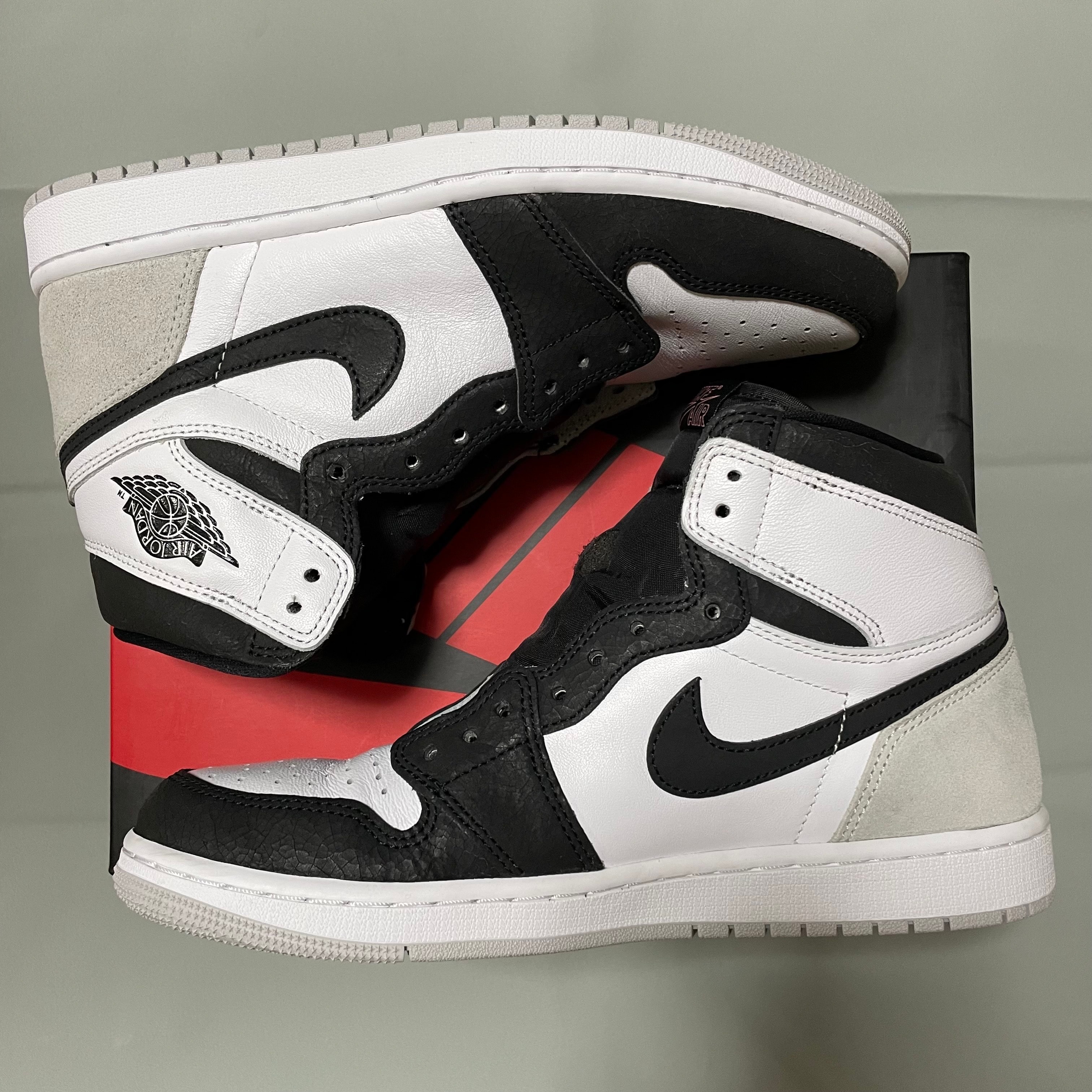Nike Air Jordan 1 High OG "Bleached Coral"