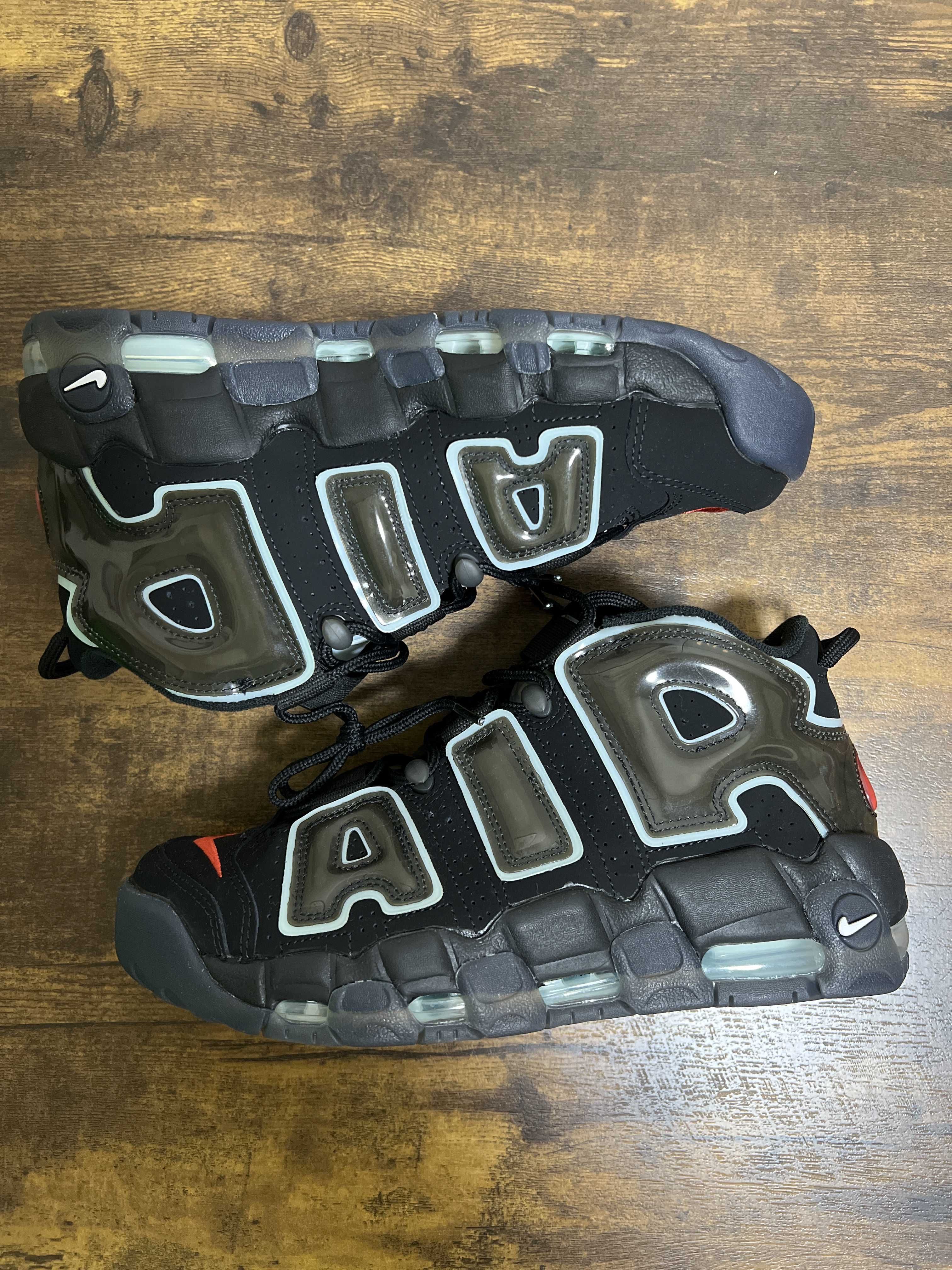 Nike Air More Uptempo "Made You Look"