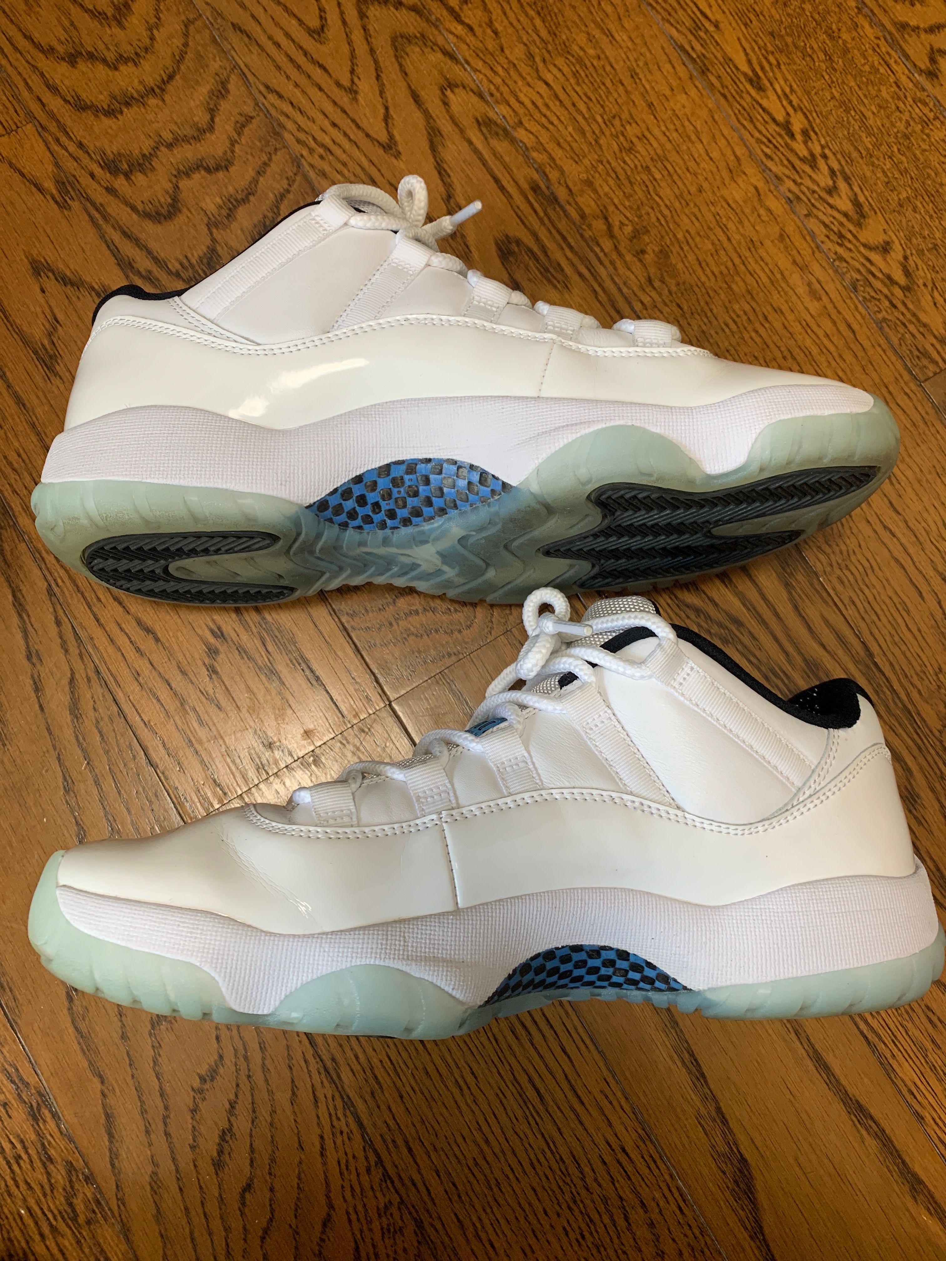 Nike Air Jordan 11 Low "Legend Blue"