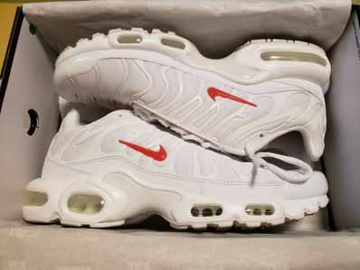 Supreme x Nike Air Max Plus TN "White/Speed Red"
