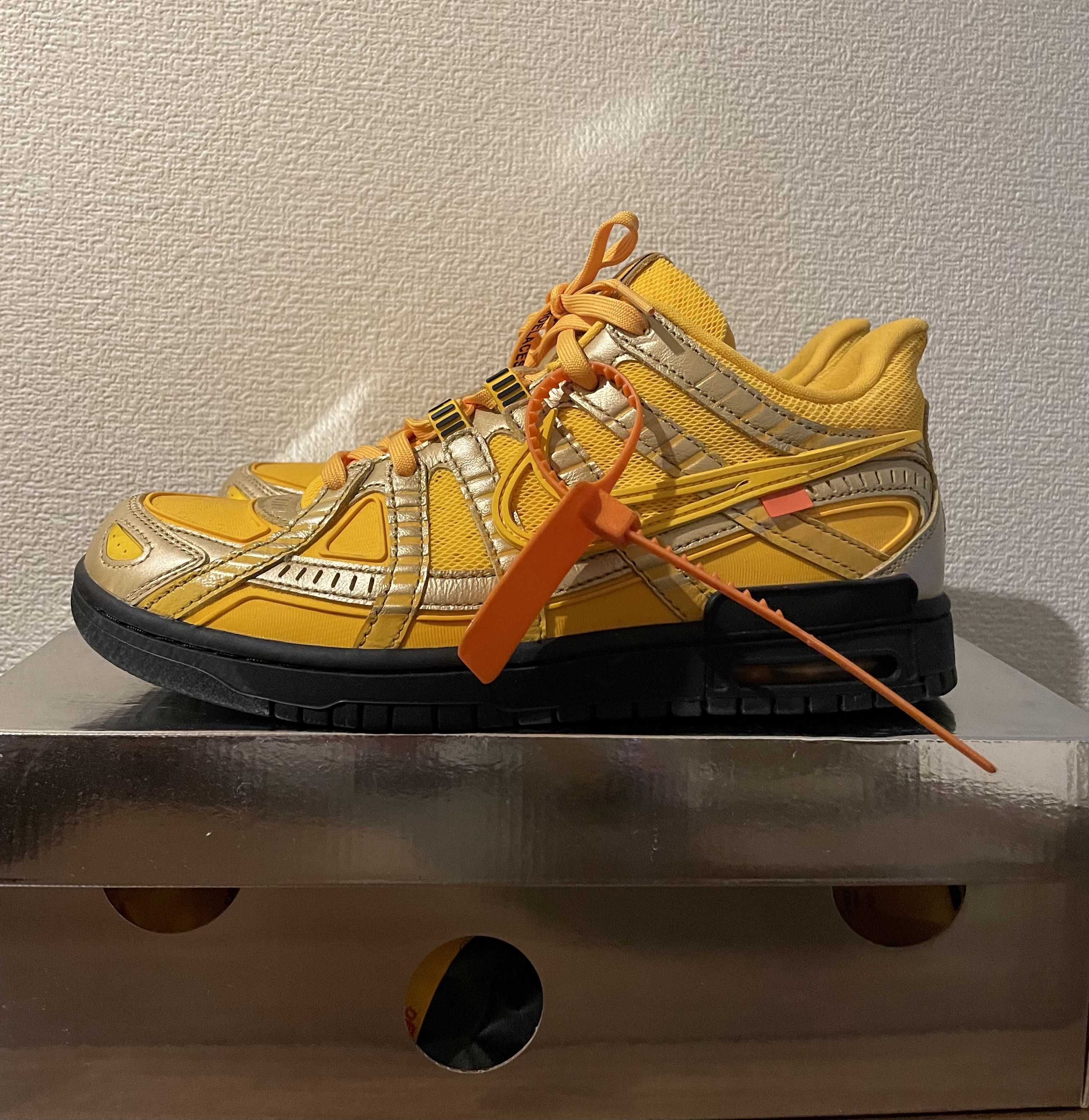 Off-White × Nike Air Rubber Dunk "University Gold"