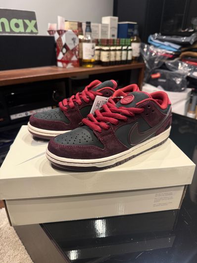 Riot Skateshop × Nike SB Dunk Low Pro QS "Mahogany and Team Red"
