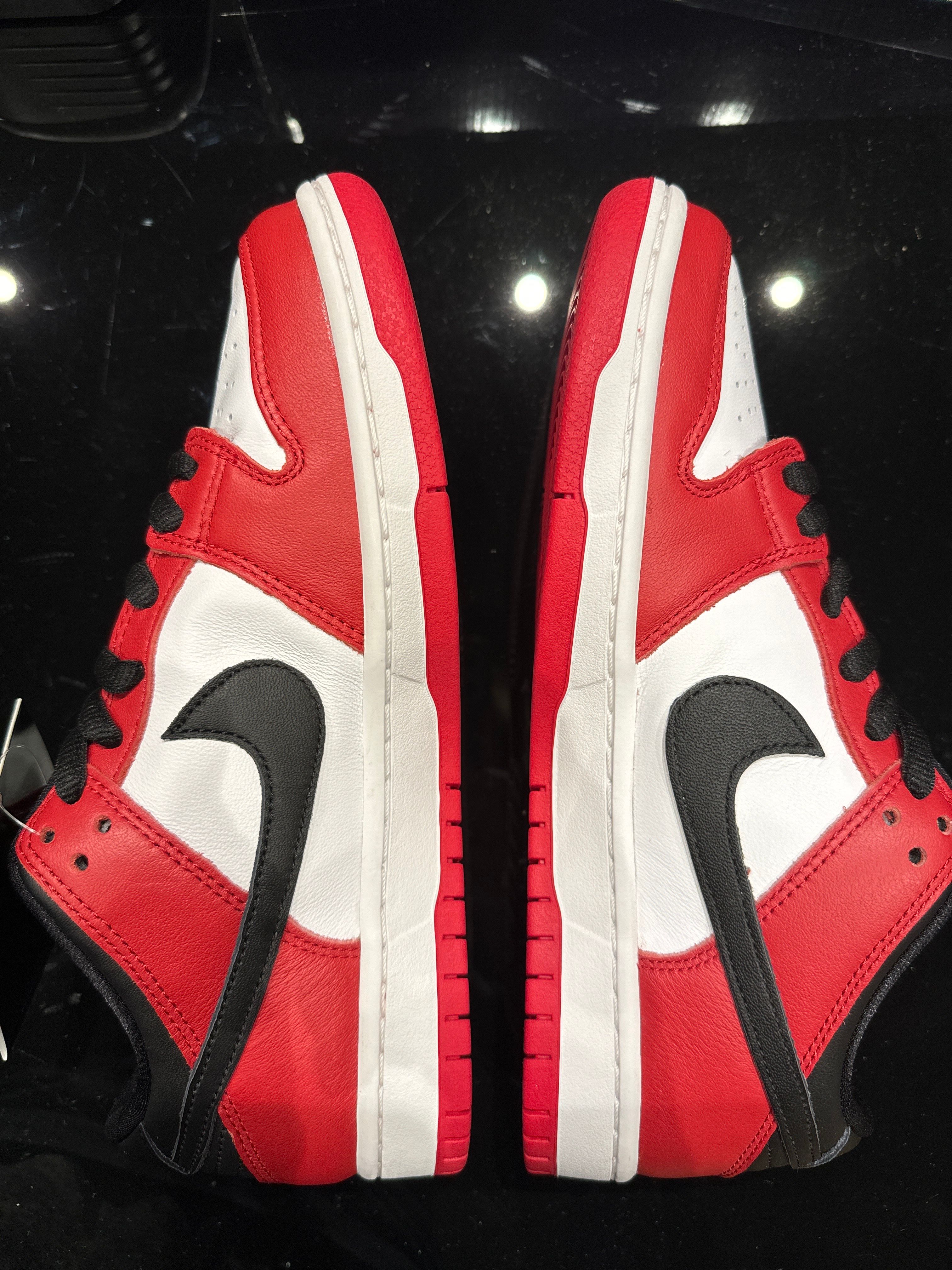 Nike SB Dunk Low Pro "J-Pack Chicago/Varsity Red and White"