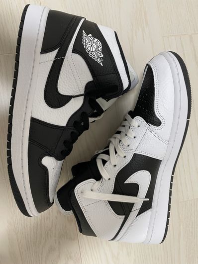 Nike Women's Air Jordan 1 Mid "Homage"