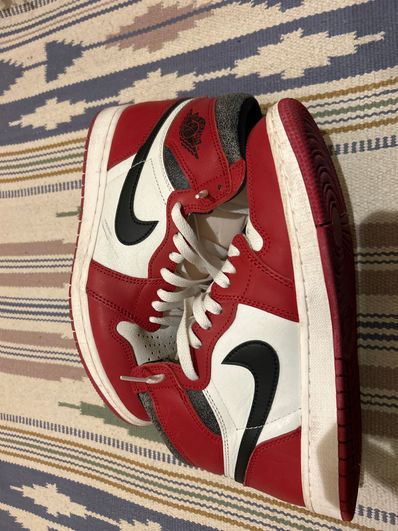 Nike Air Jordan 1 High OG "Lost & Found/Chicago"