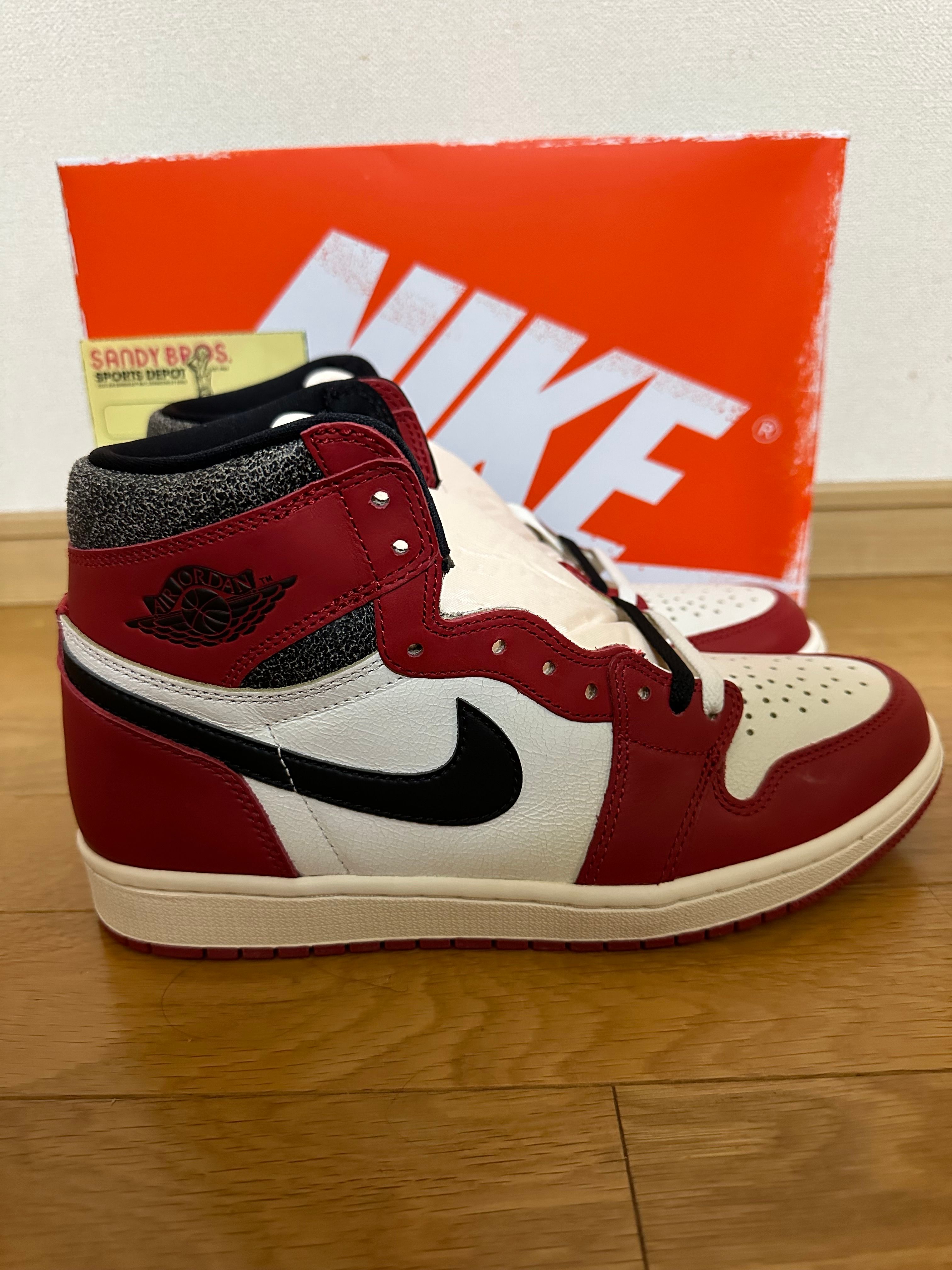 Nike Air Jordan 1 High OG "Lost & Found/Chicago"