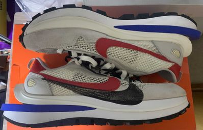 sacai × Nike Vapor Waffle "Royal Fuchsia"